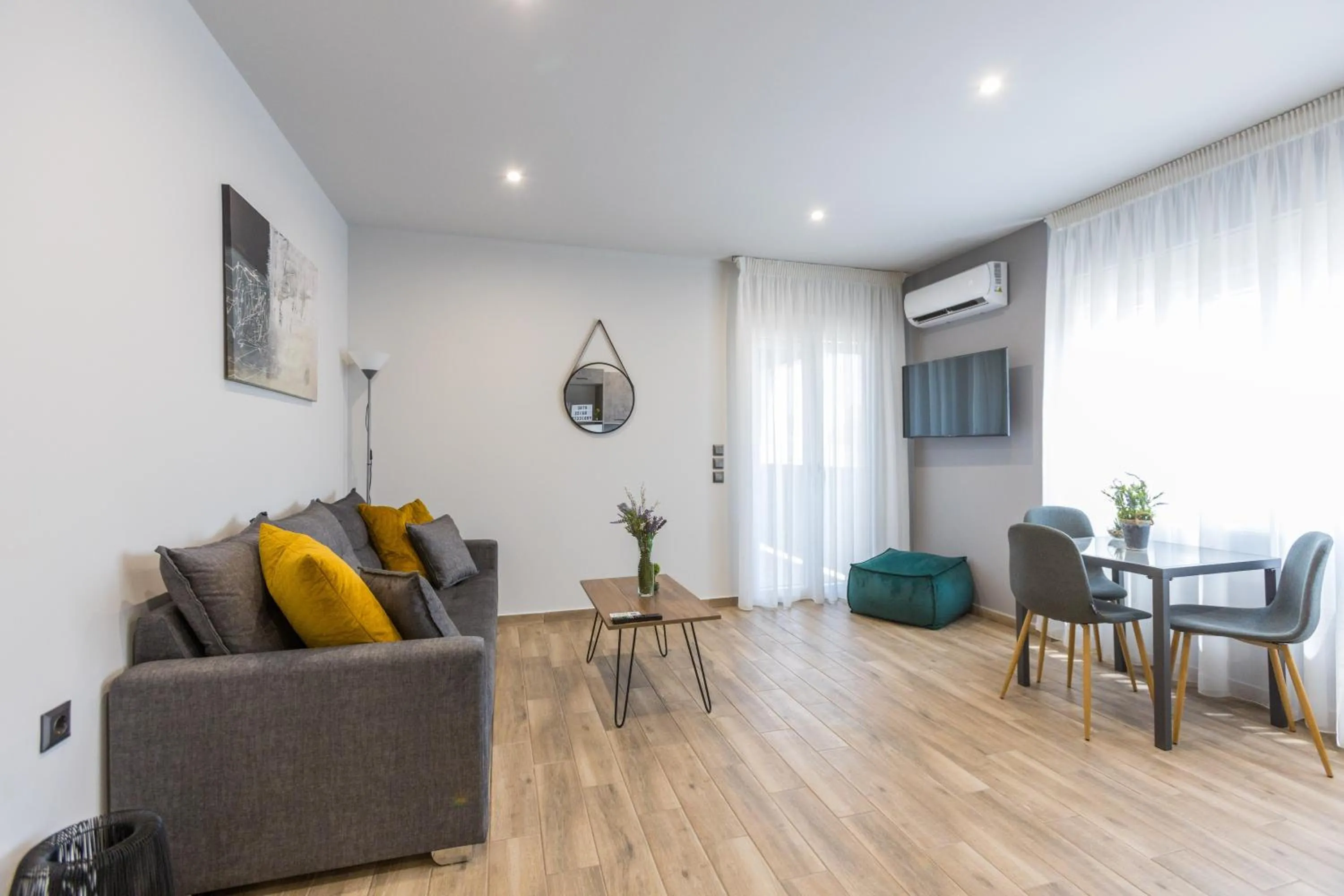 Junior Suite with Terrace in Athens Raise Acropolis Project