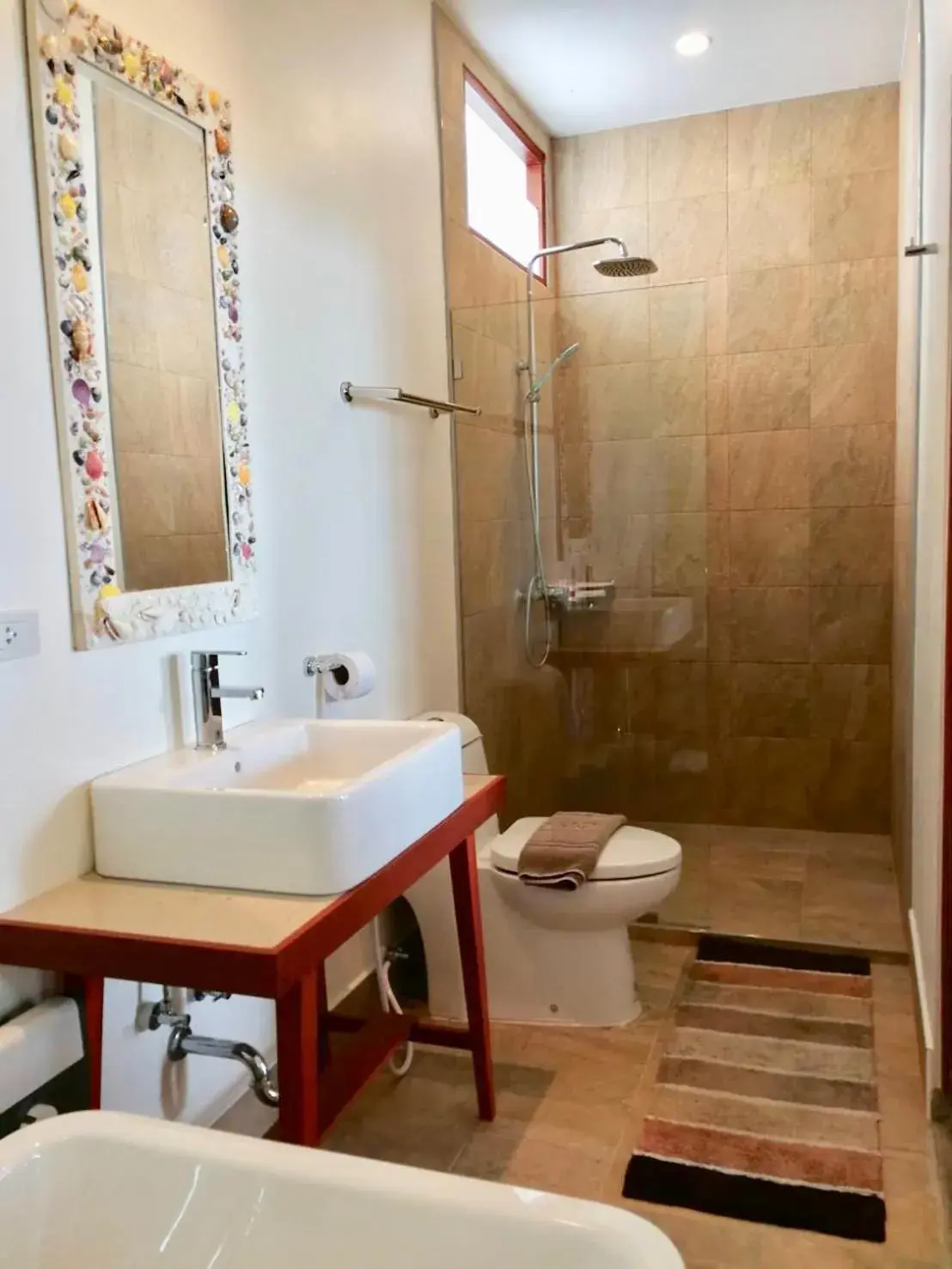 Shower, Bathroom in Seaman Resort