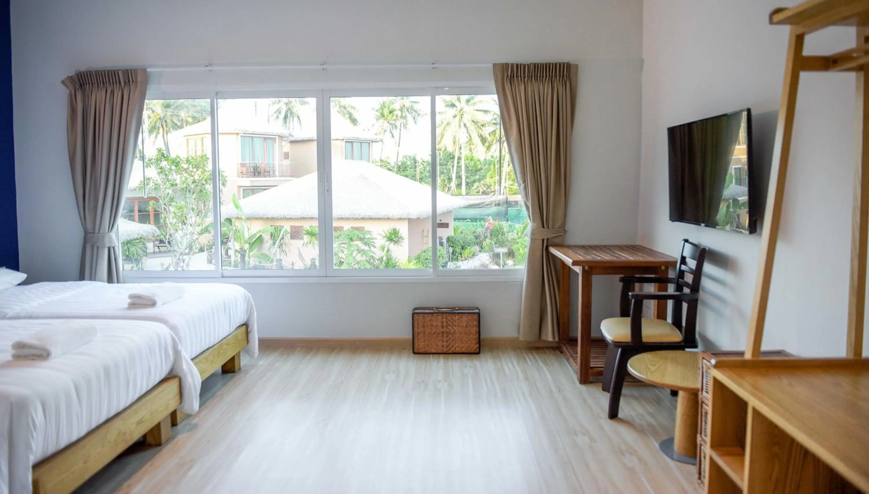 Bed in Seaman Resort