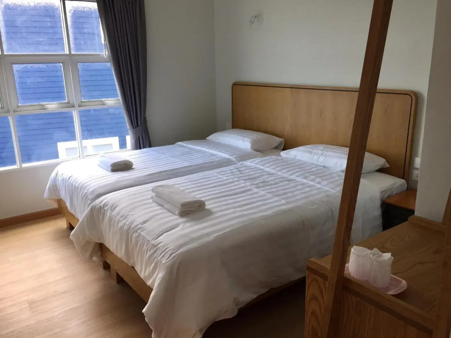 Bedroom, Bed in Seaman Resort