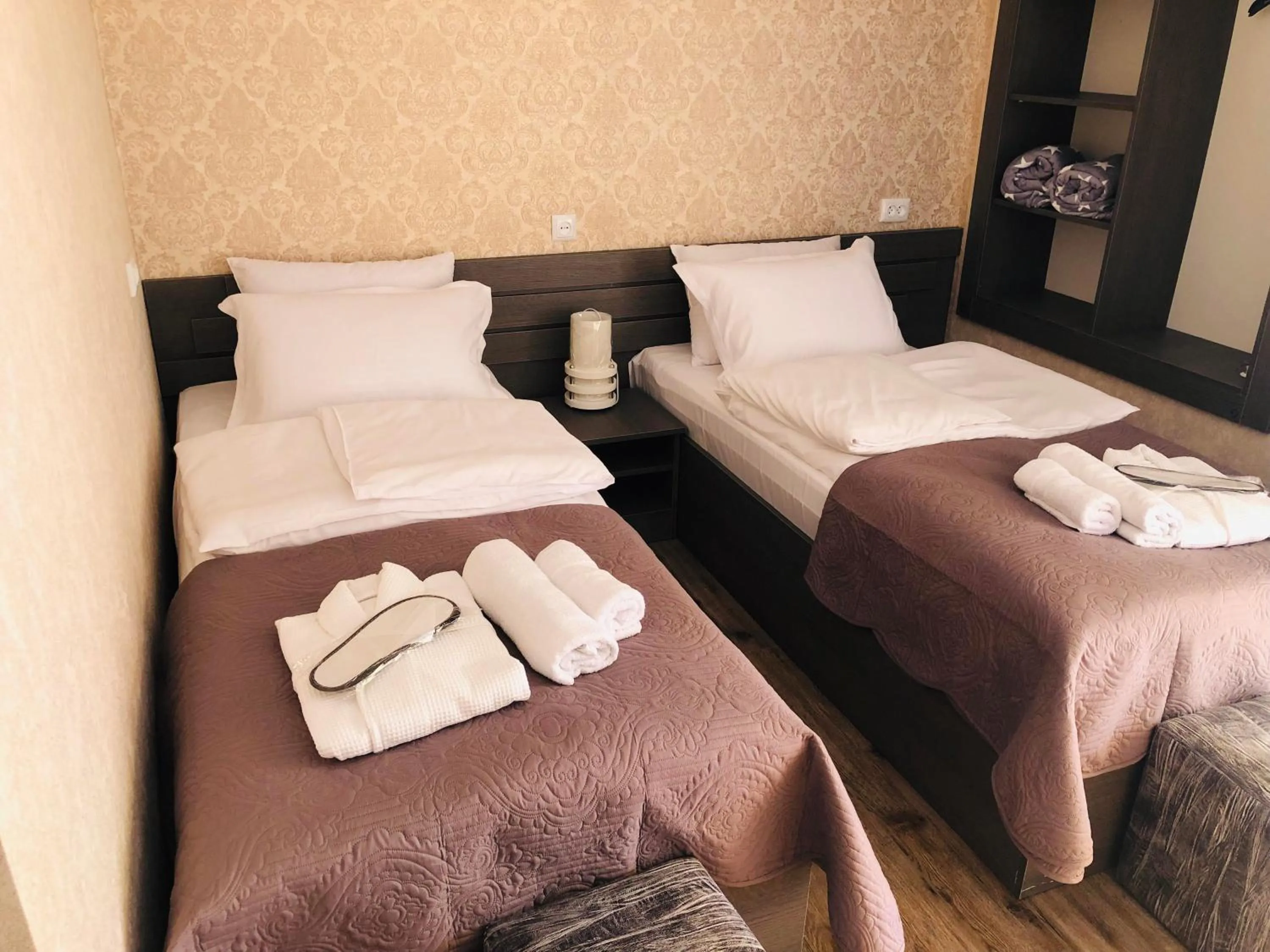 Bedroom, Bed in Paradise Kazbegi