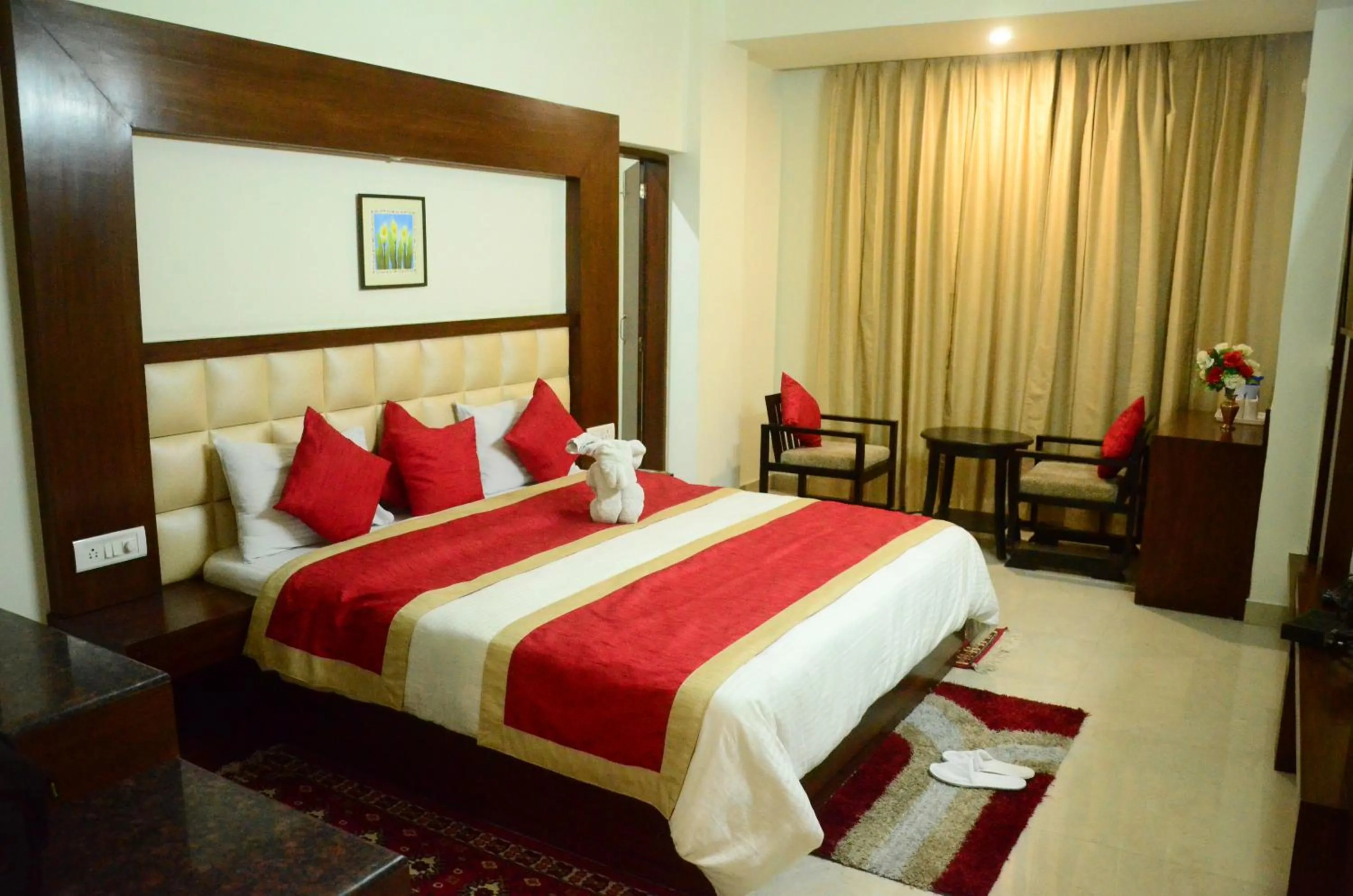 Bed in Hotel Milam Inn