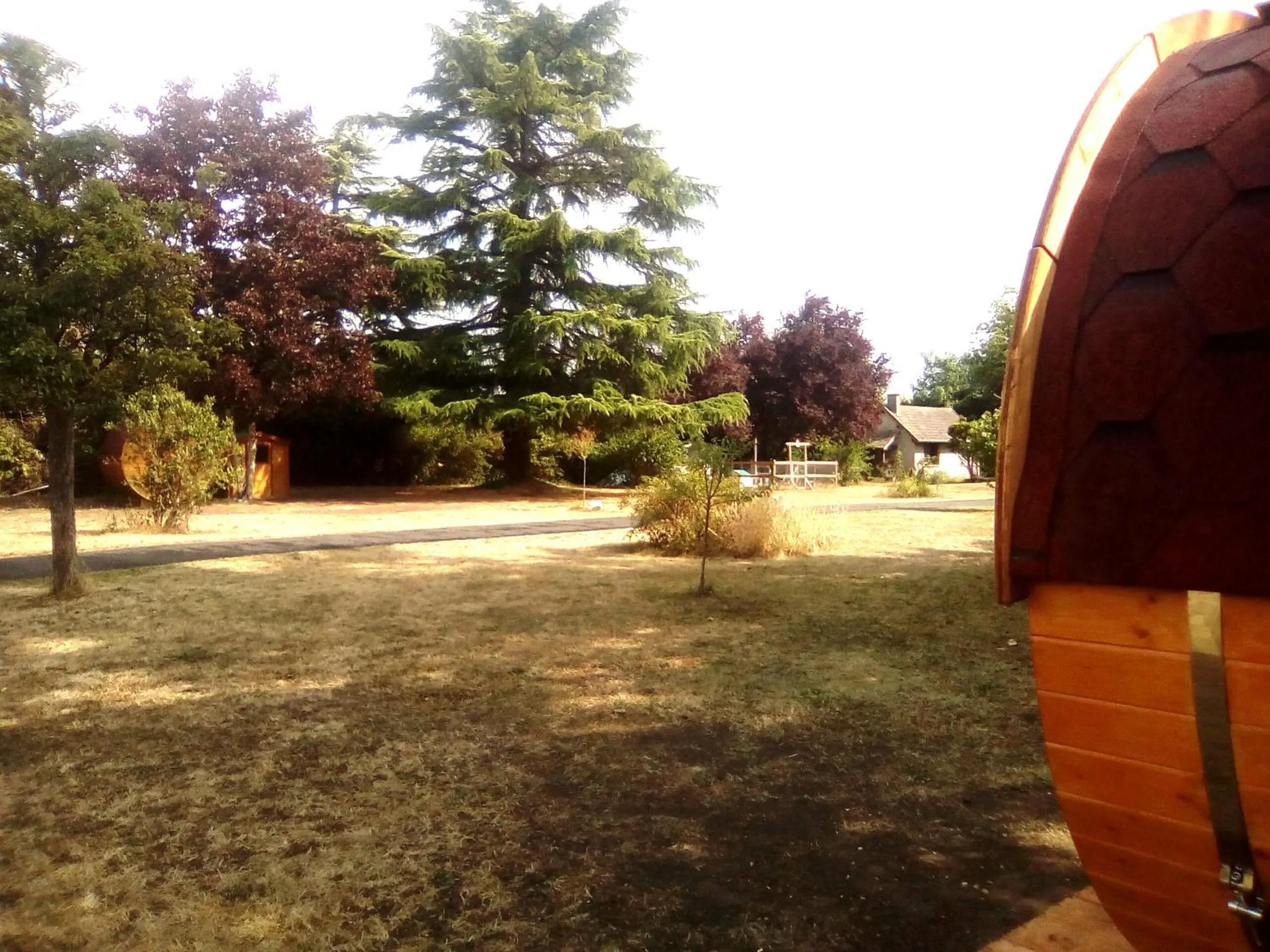 Garden in LES TONNEAUX DE L'EURE LOGEMENT INSOLITE