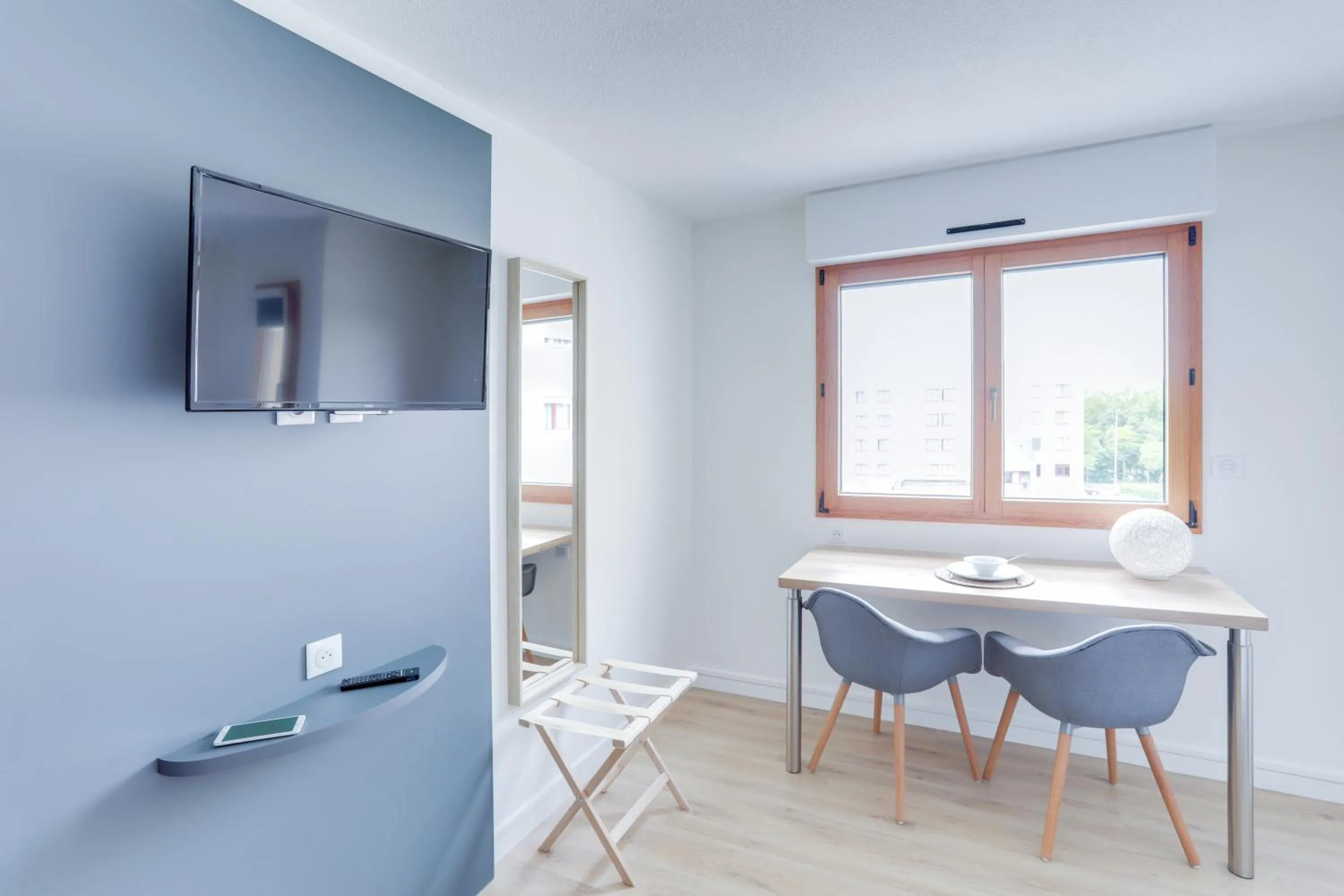 TV and multimedia in Cerise Nantes La Beaujoire