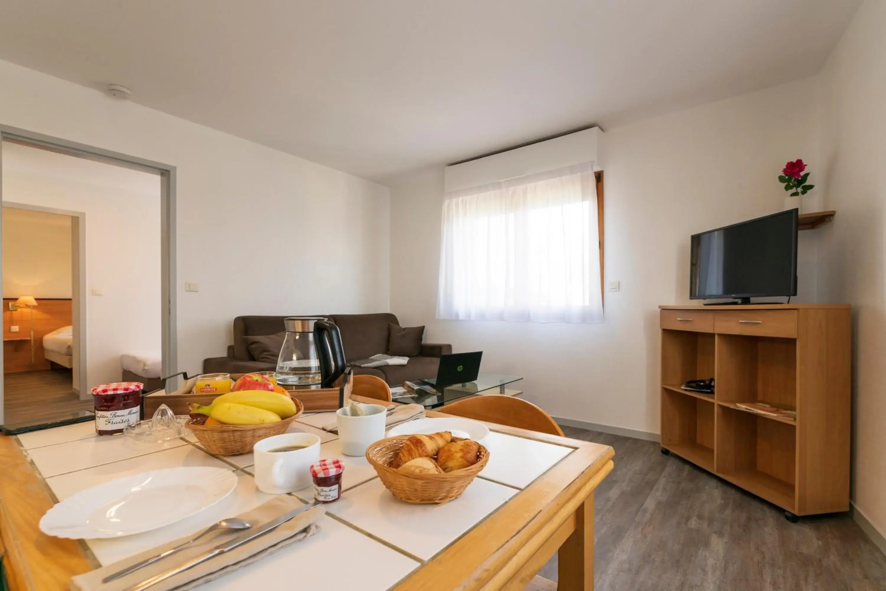 Living room in Cerise Nantes La Beaujoire Living room in Cerise Nantes La Beaujoire