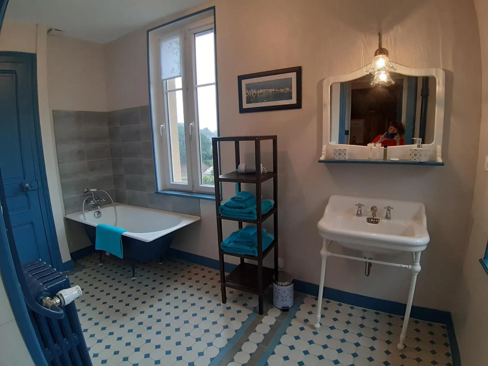 Bathroom in La Garenne