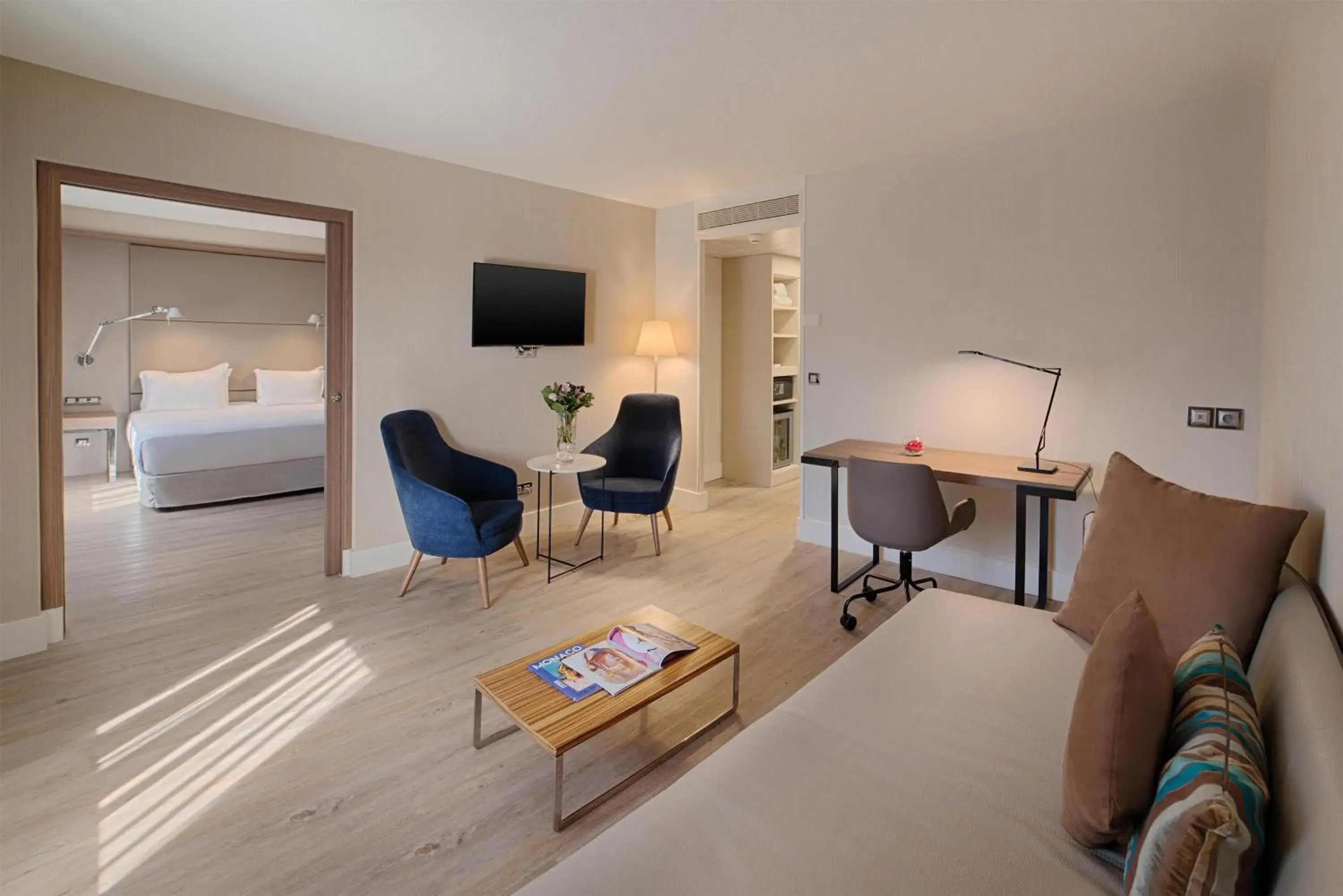 Bedroom, Bed in NH Nice Bedroom, Bed in NH Nice