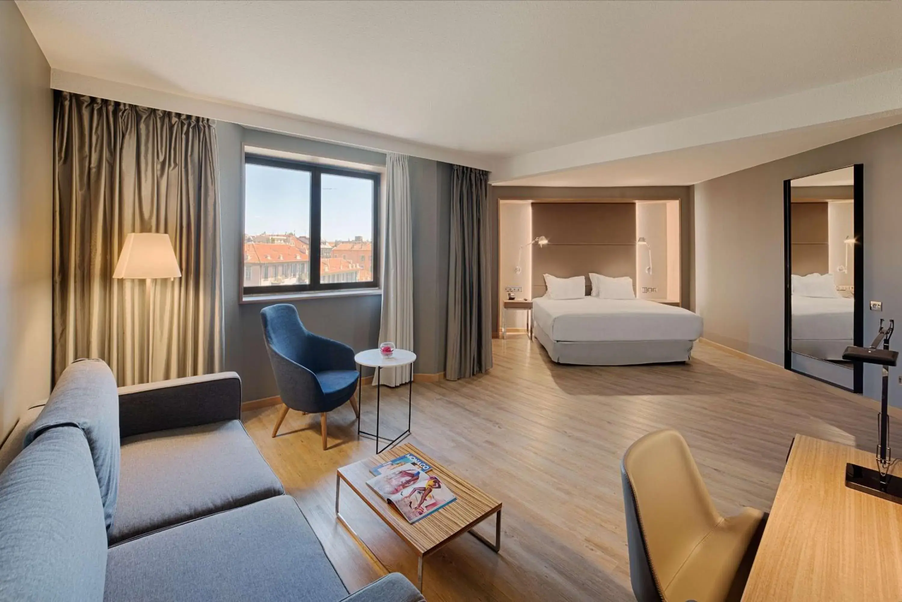 Photo of the whole room, Bed in NH Nice Photo of the whole room, Bed in NH Nice