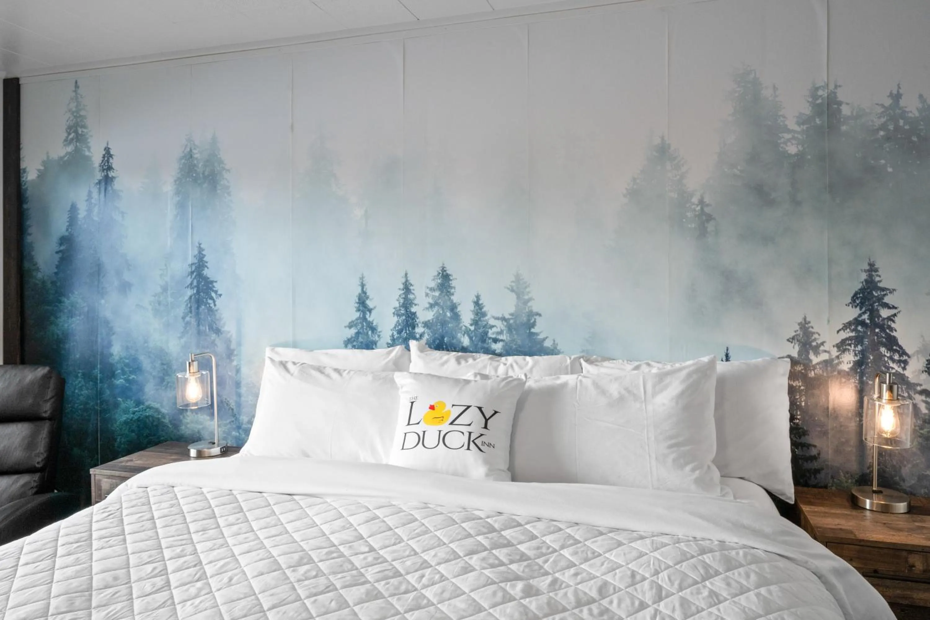 Bed in Lazy Duck Inn