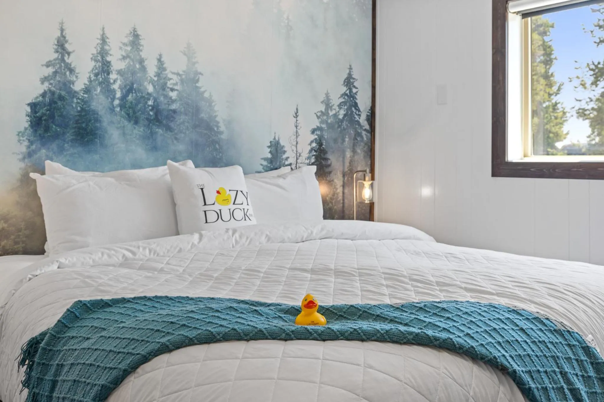 Bed in Lazy Duck Inn