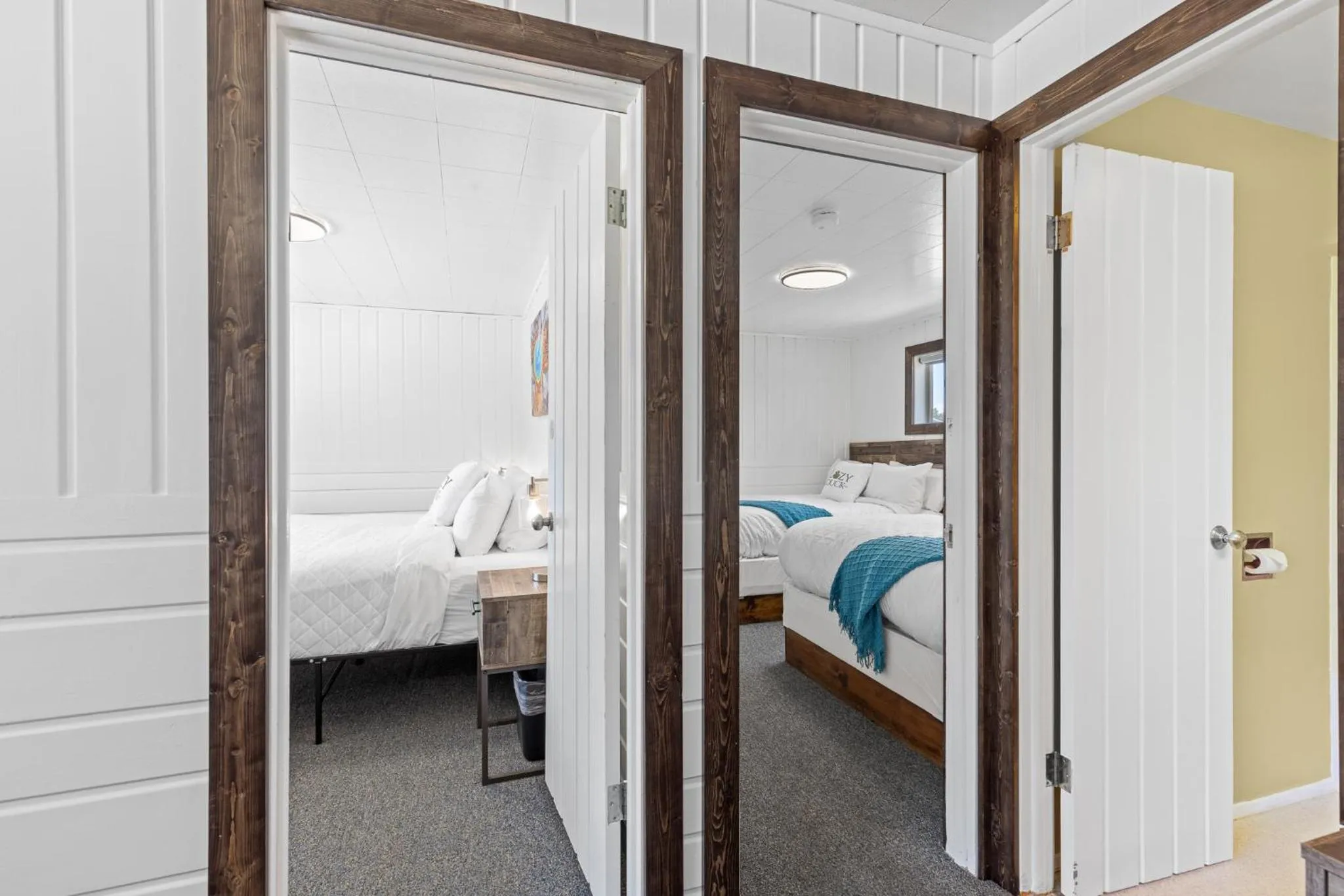 Bed in Lazy Duck Inn