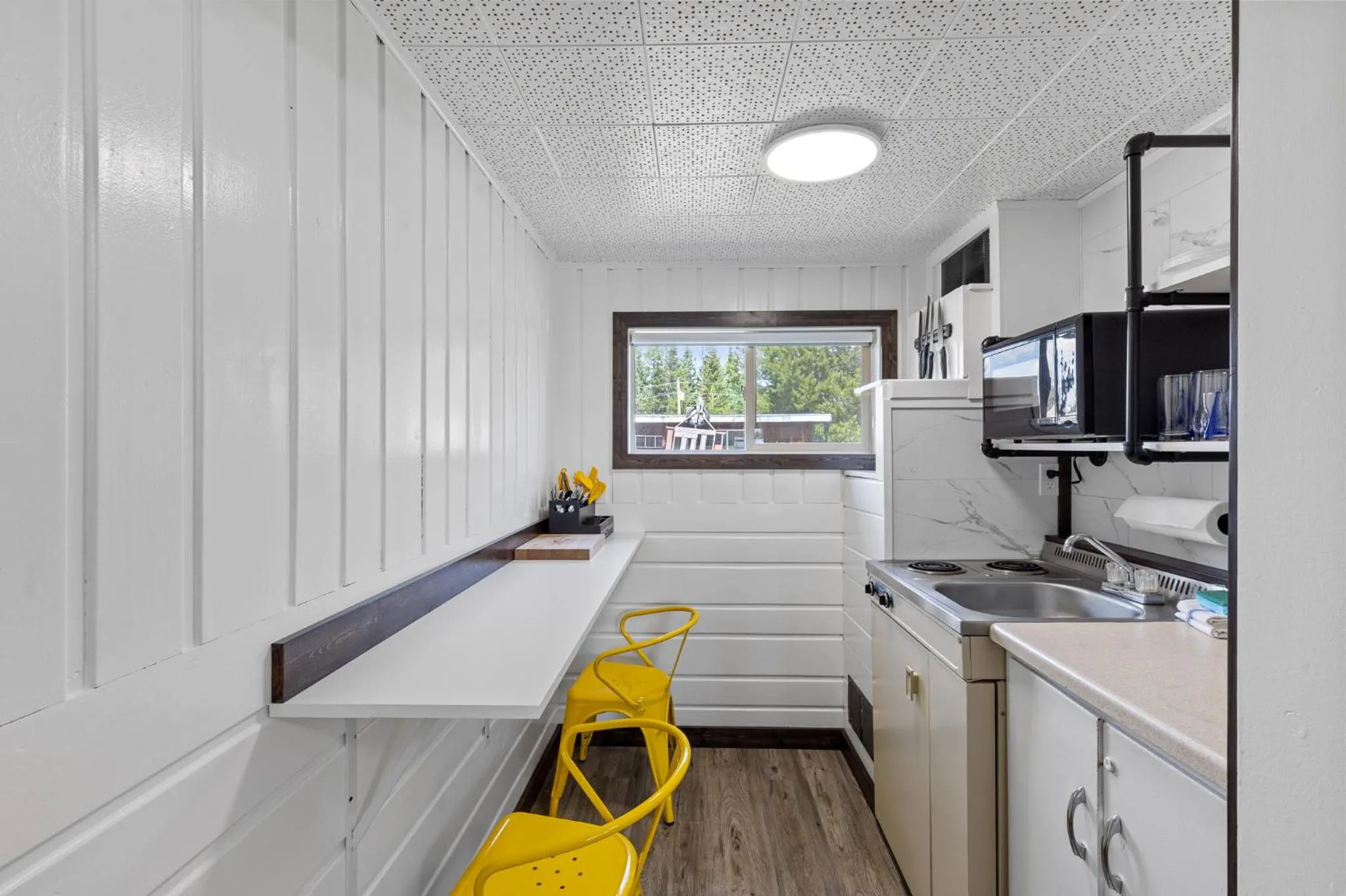 Kitchen or kitchenette in Lazy Duck Inn