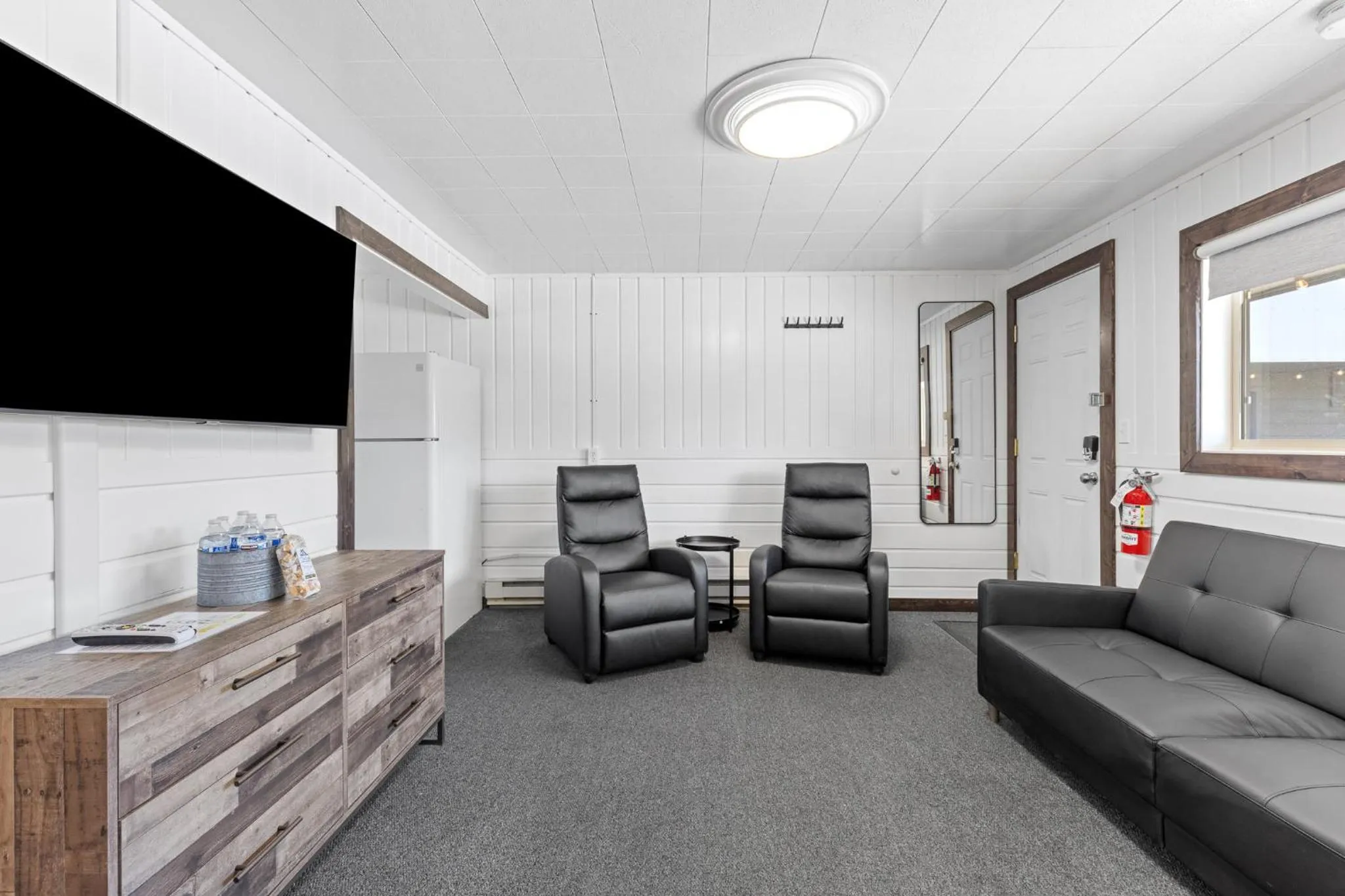 TV and multimedia in Lazy Duck Inn