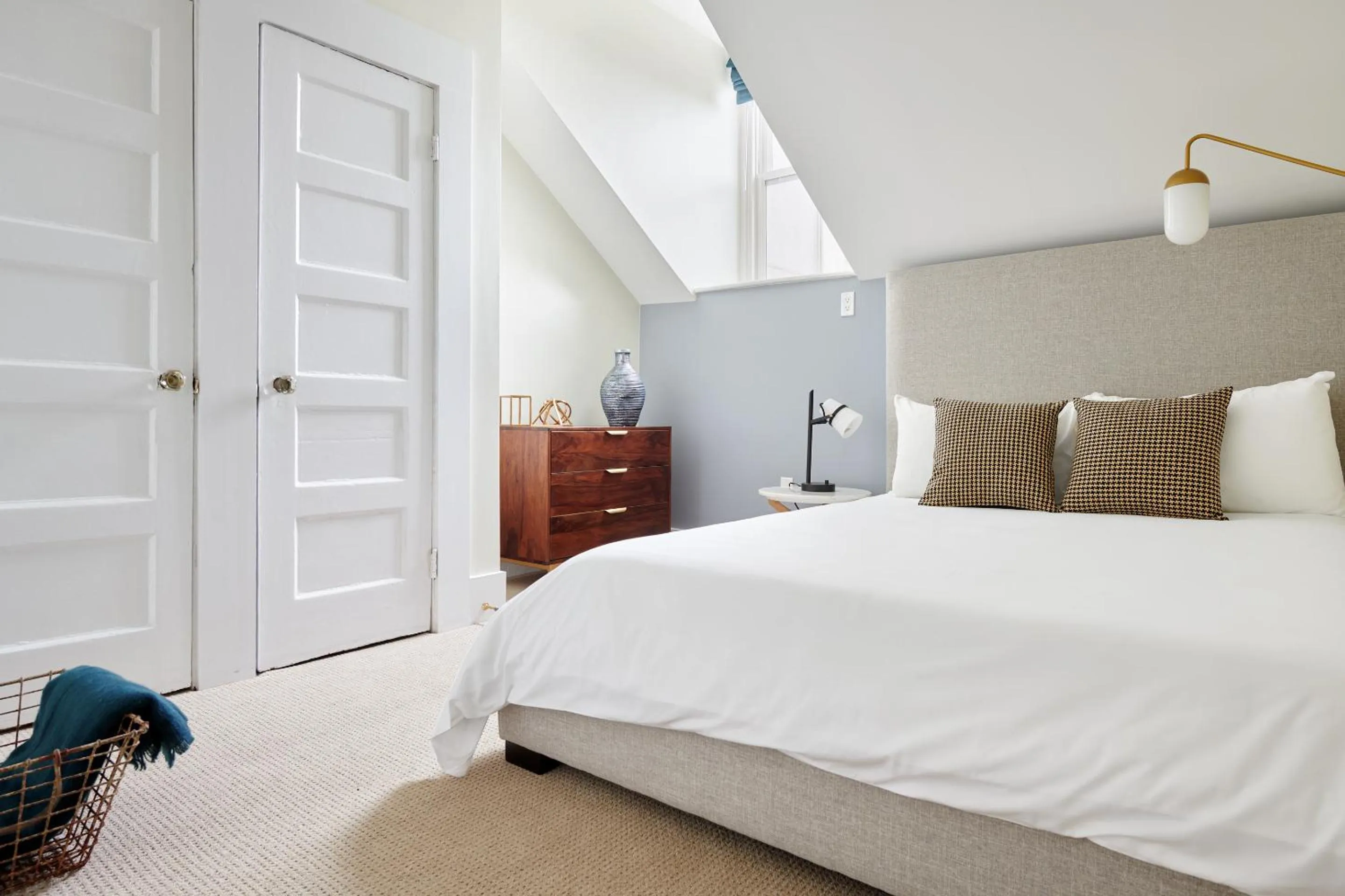 Bed in Sonder The Hancock