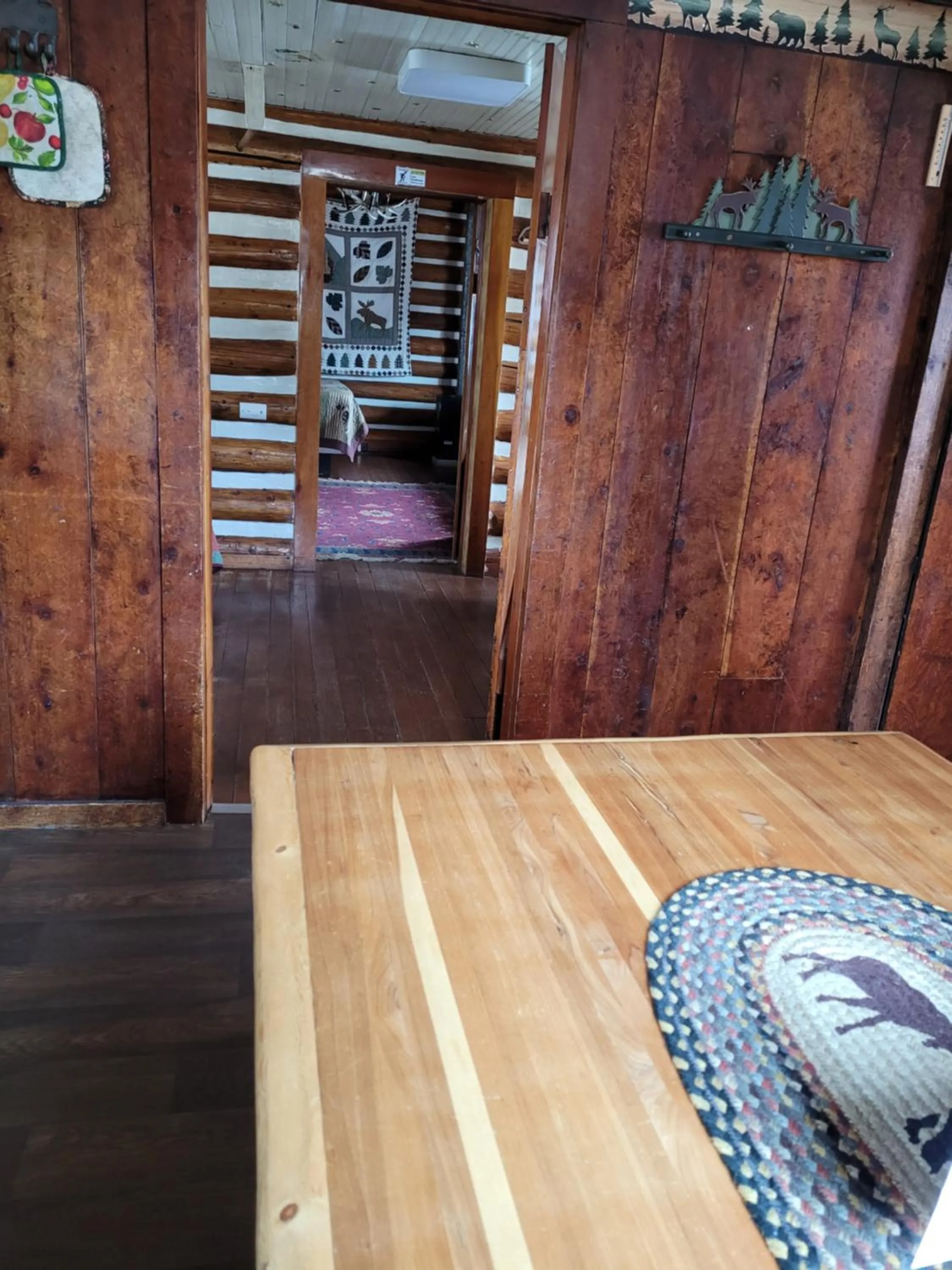 Facade/entrance in Chinook Cabins & RV Park