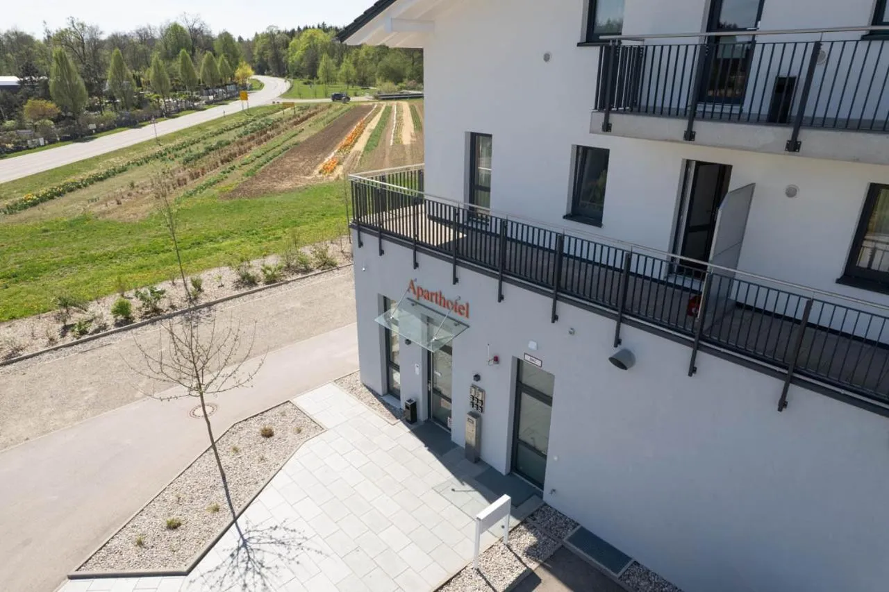 Property building in Aparthotel Oberfeld West München, Selbstversorgerhotel