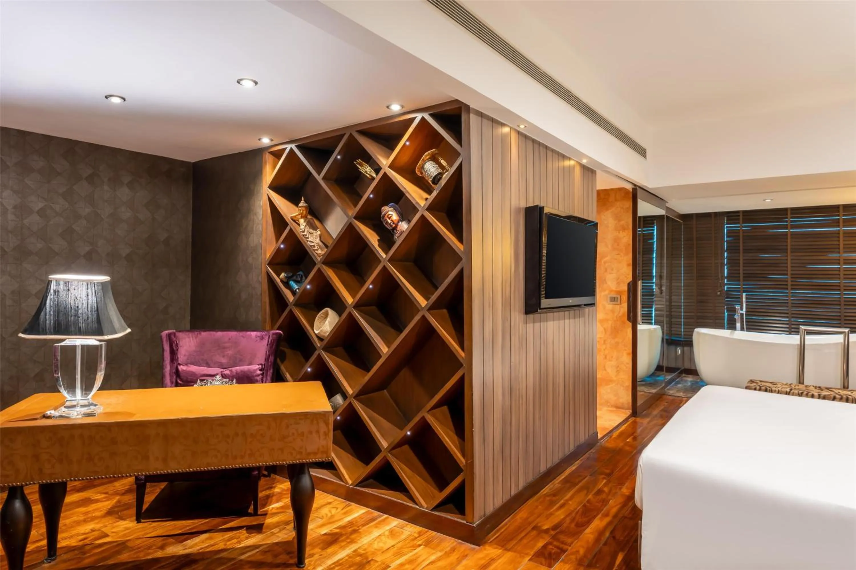 Bedroom, Bed in Radisson Blu Hotel MBD Ludhiana