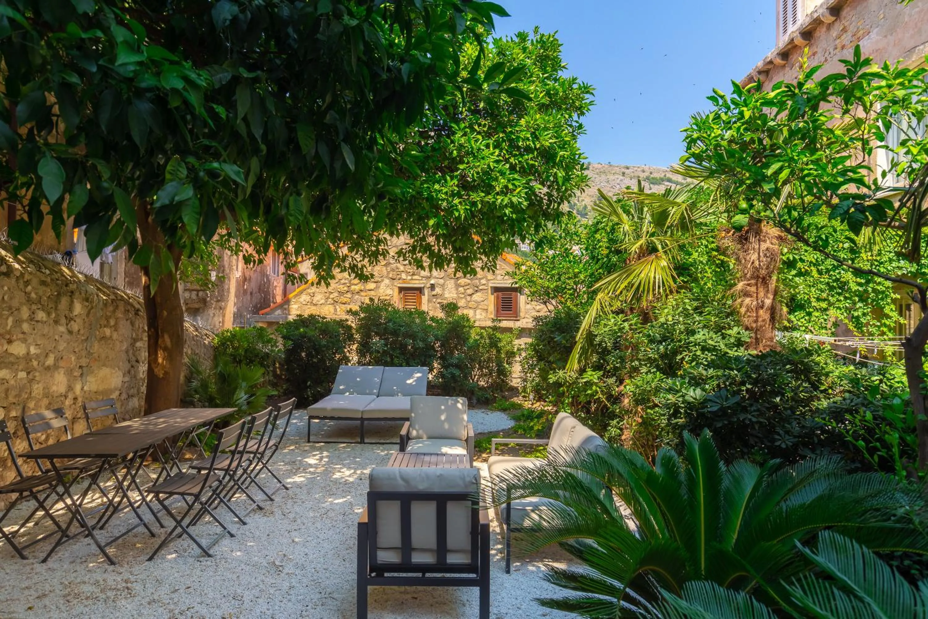 Garden in Old Town House with Floor Heating & Lush Private Garden