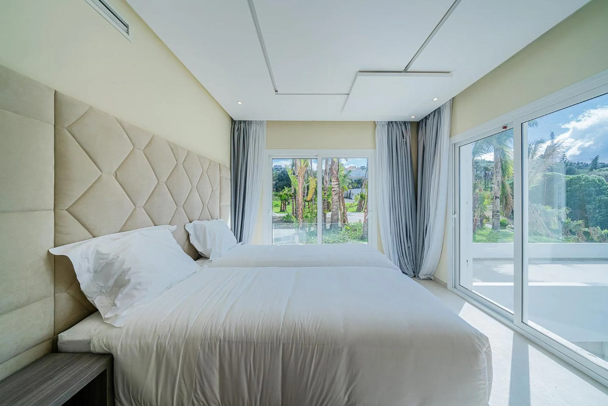 Dining area, Bed in Le Tanger Résidence Hôtelière