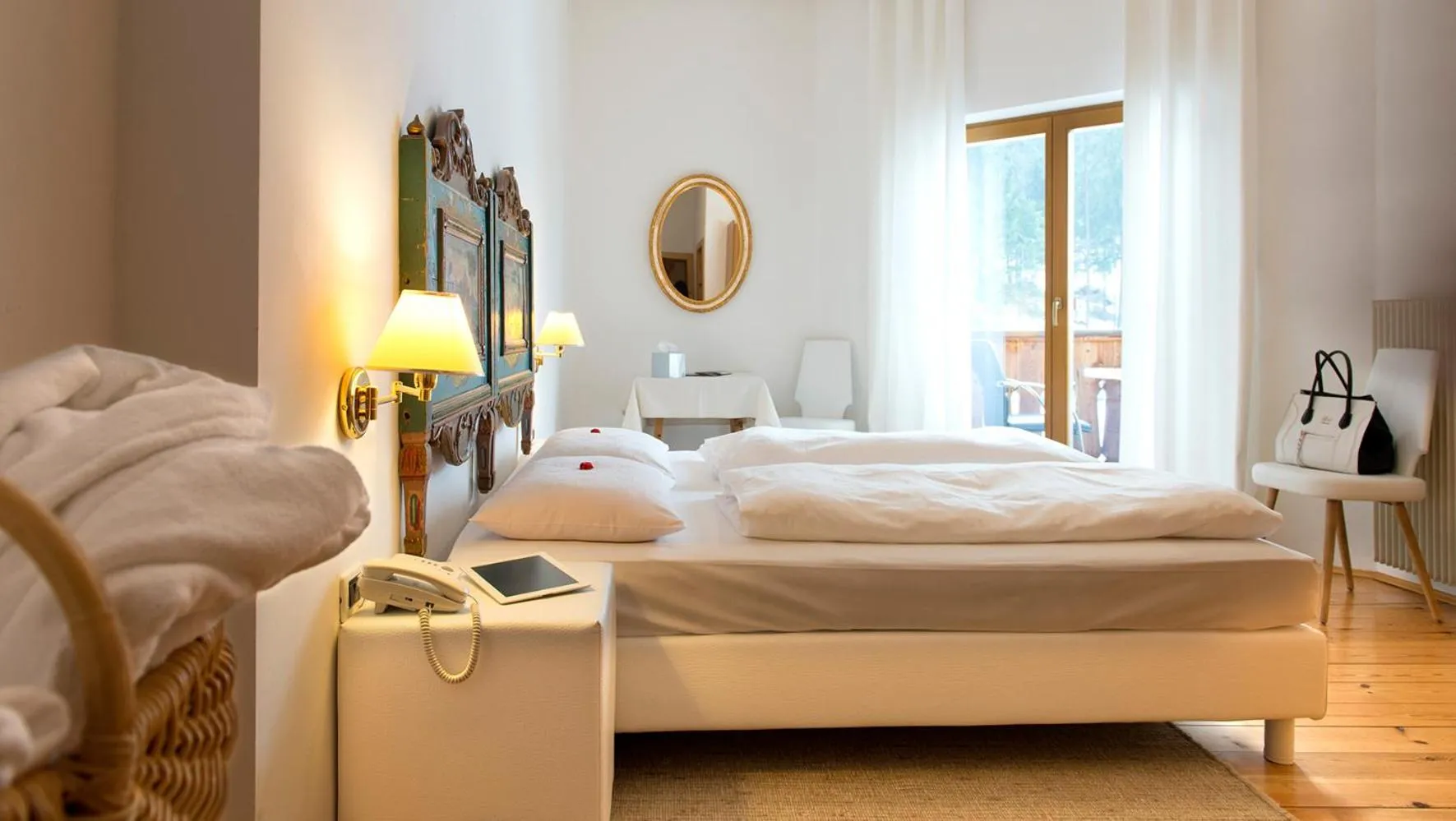 Day, Bed in Golfhotel Sonne