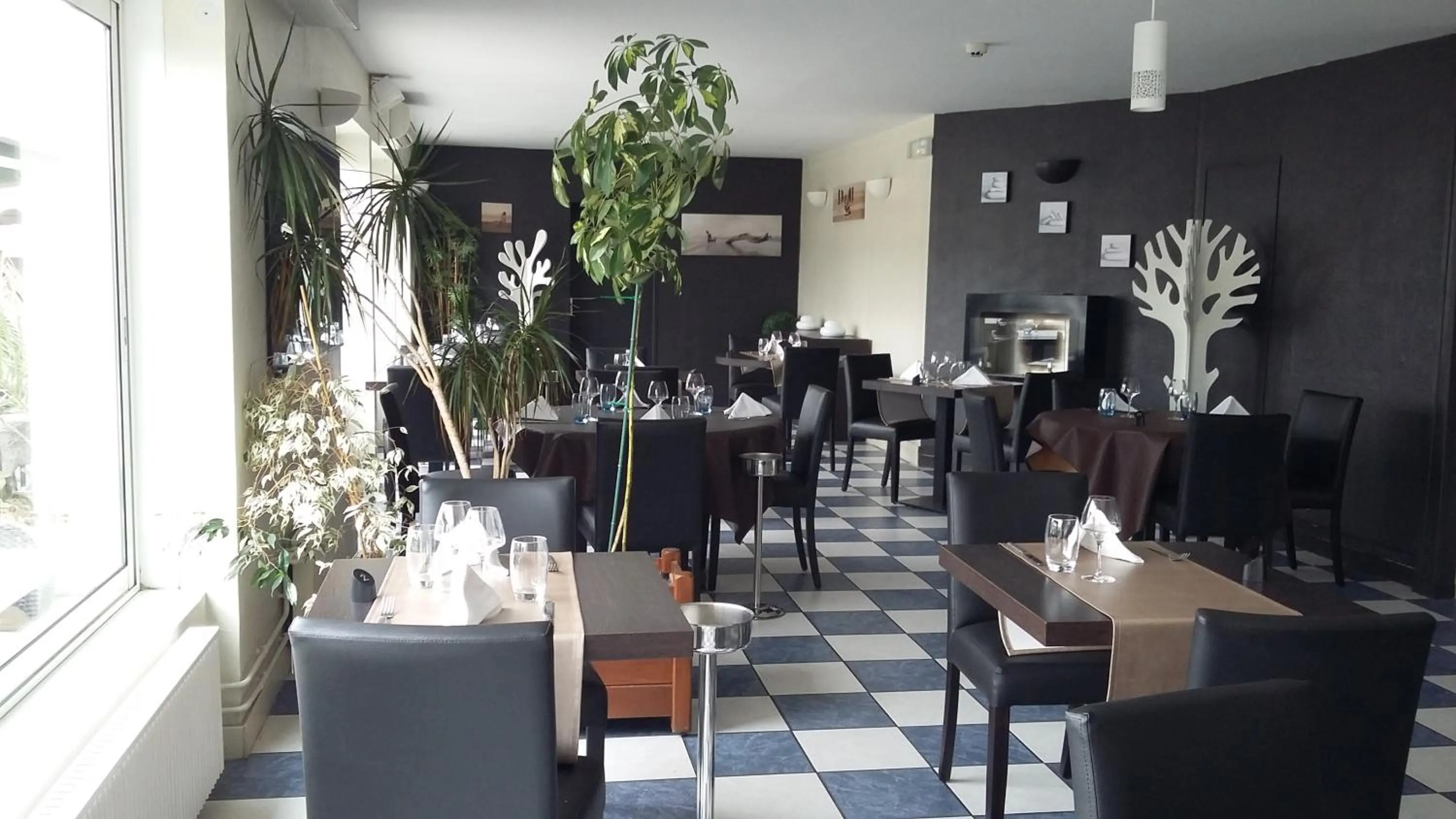 Dinner in Hotel De La Mer