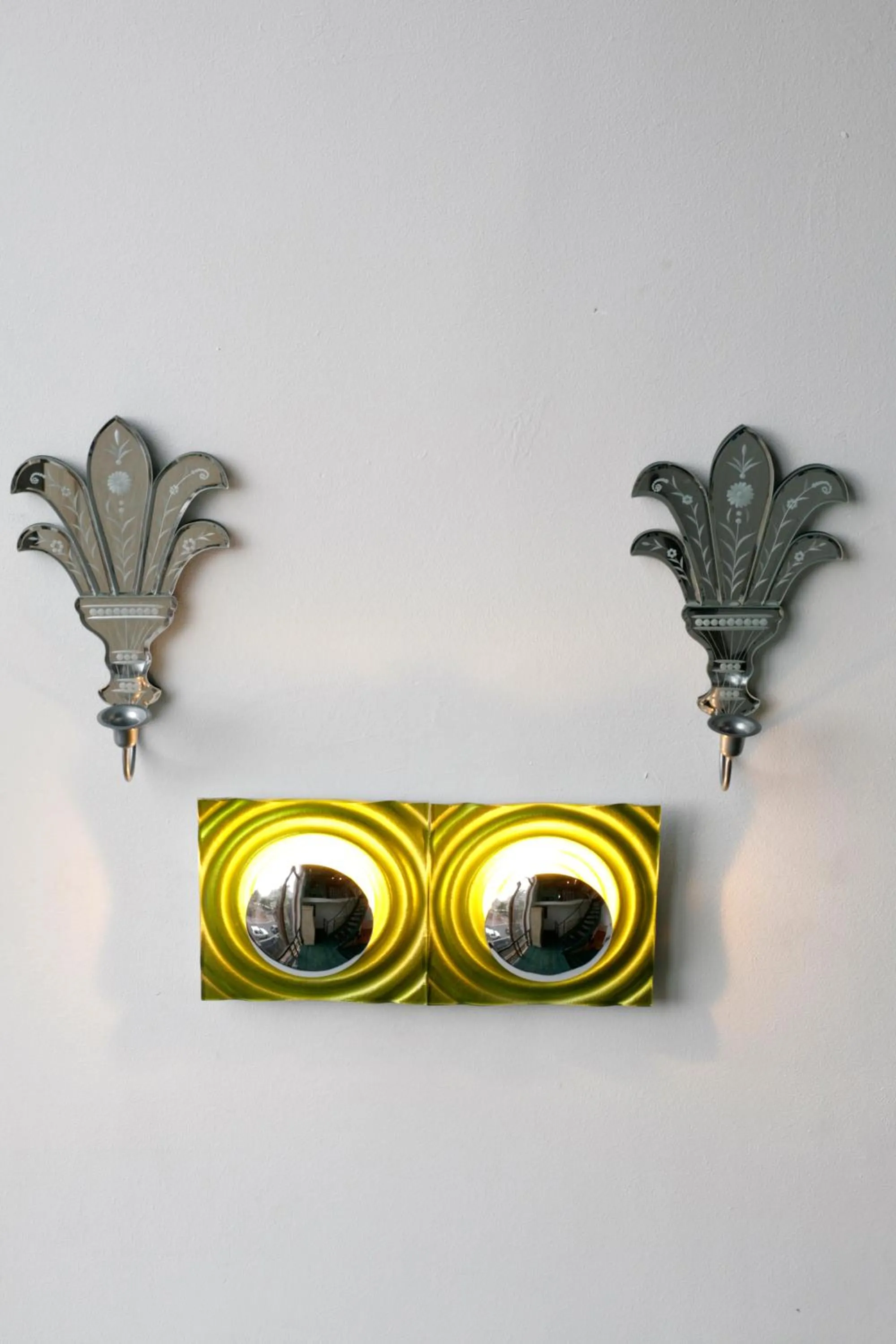 Decorative detail in Atlantic Point Backpackers