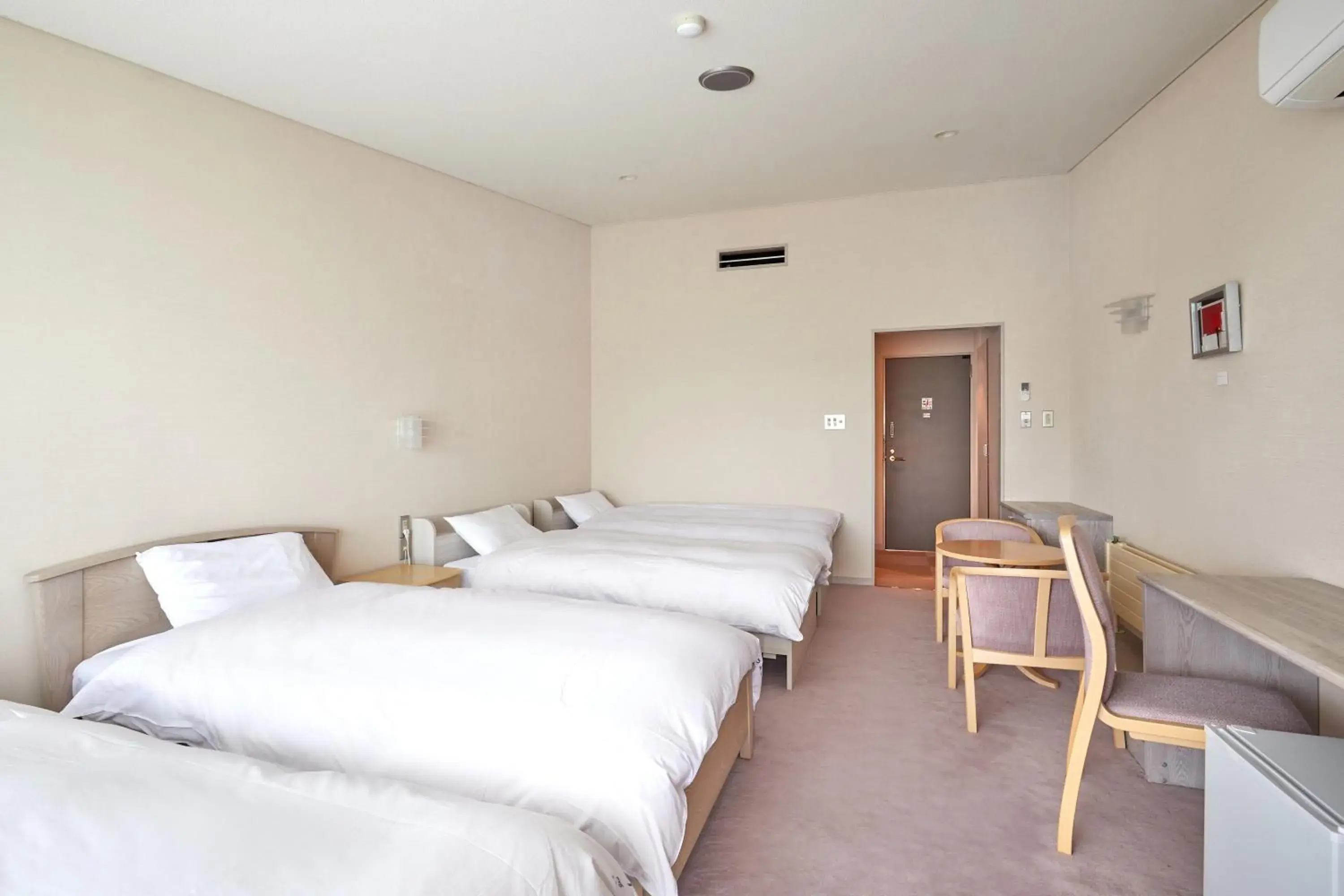 Bed in IKOI Villa Bed in IKOI Villa