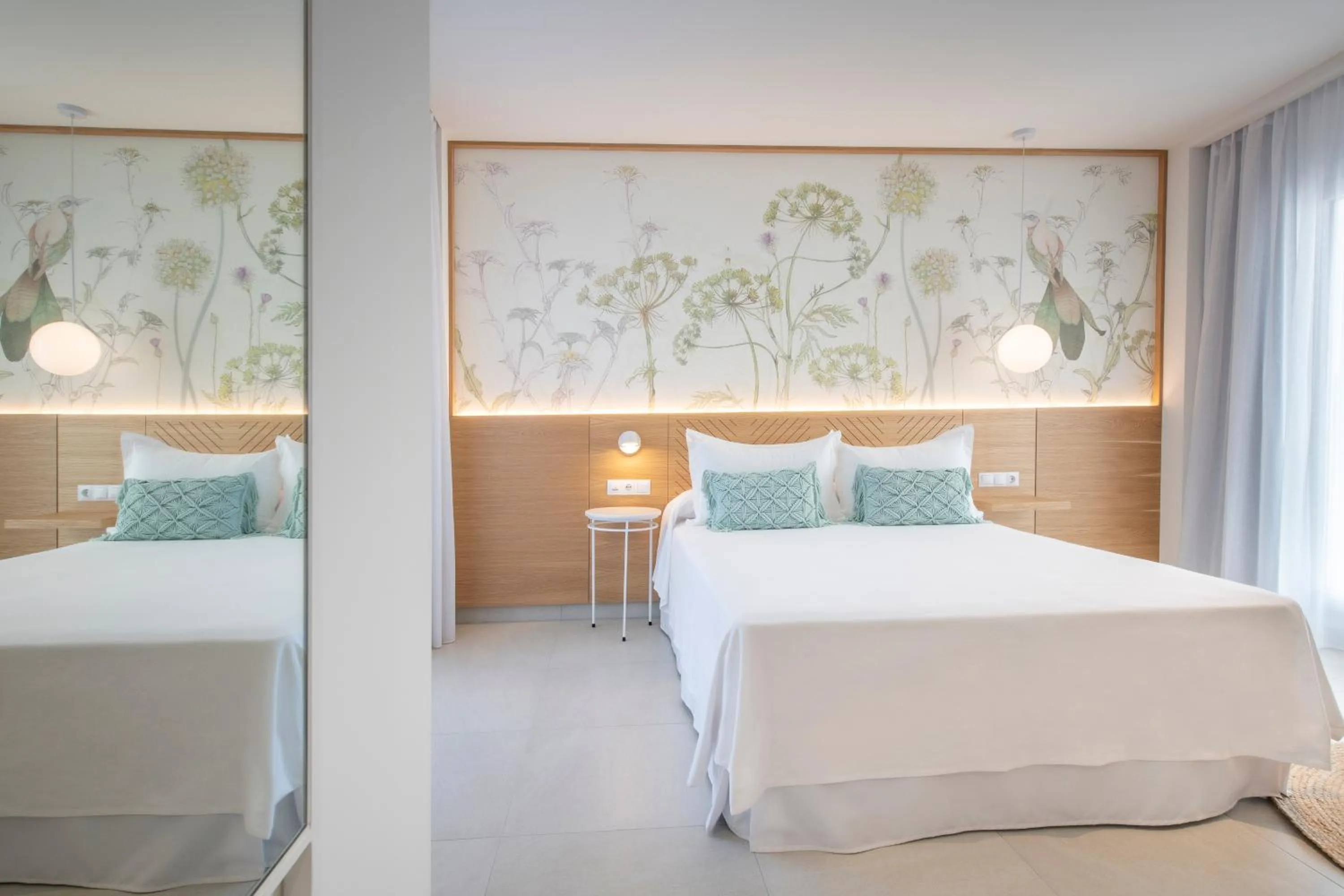 Photo of the whole room, Bed in Alzocaire Hostal Boutique