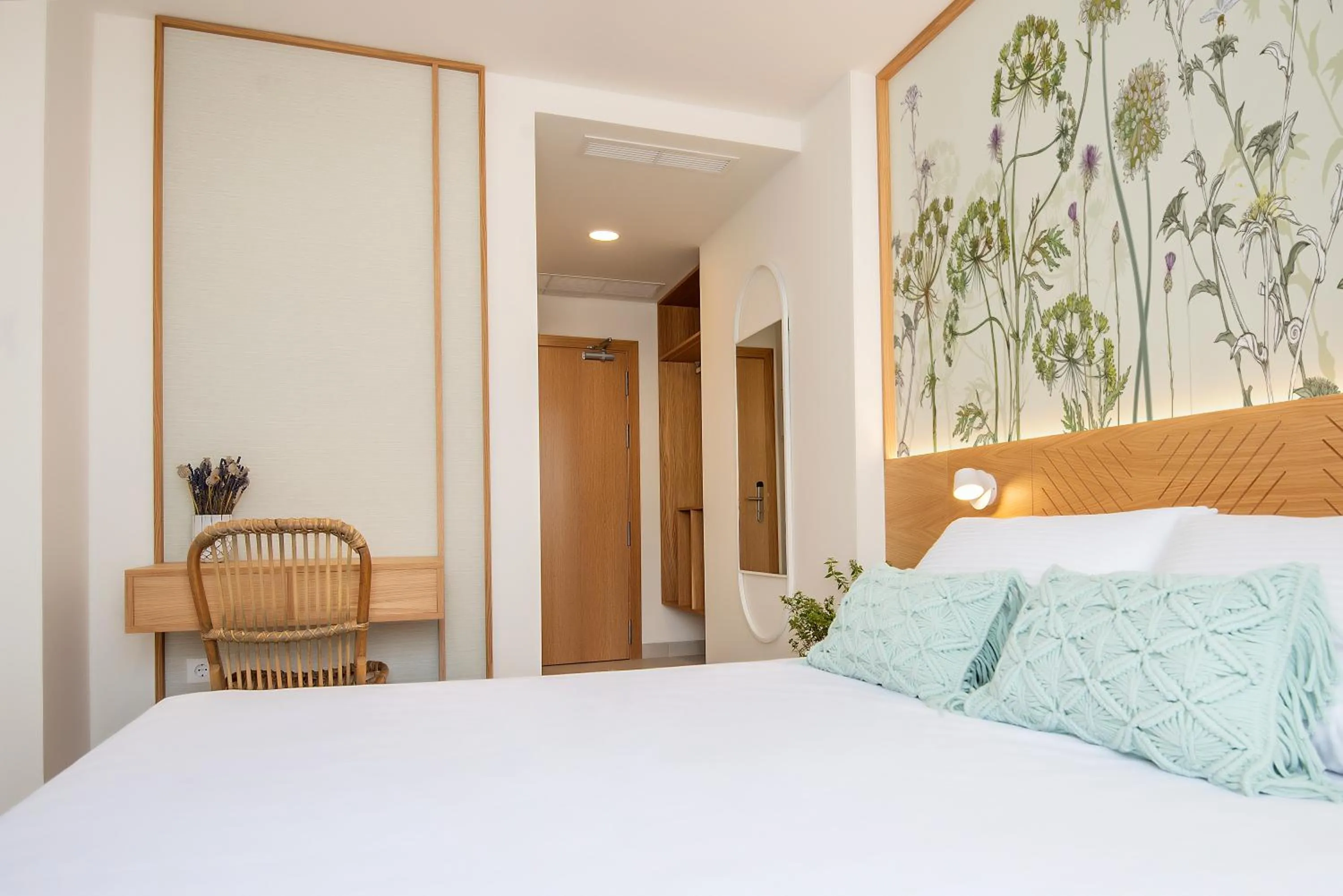 Photo of the whole room, Bed in Alzocaire Hostal Boutique