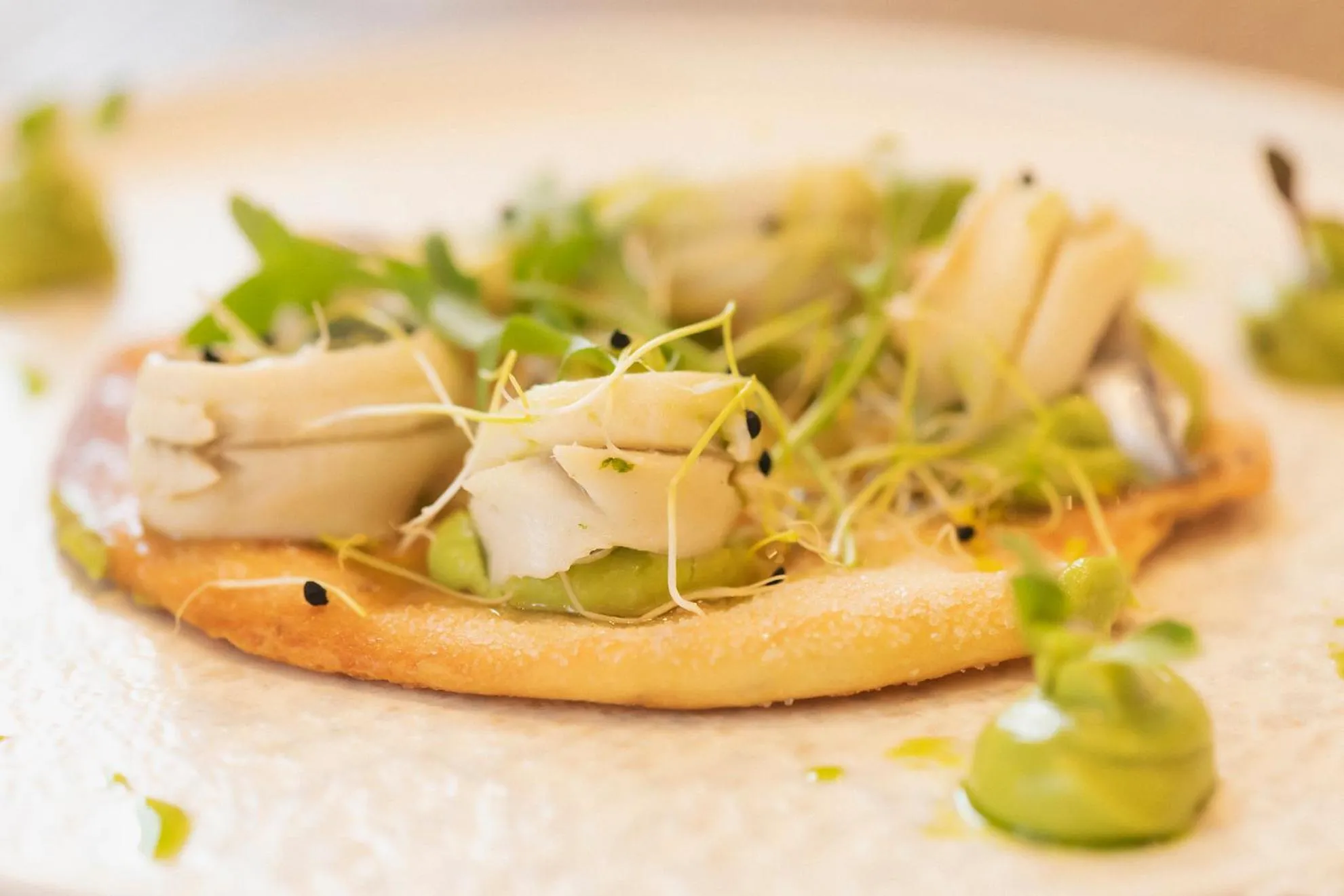 Restaurant/places to eat in Alzocaire Hostal Boutique