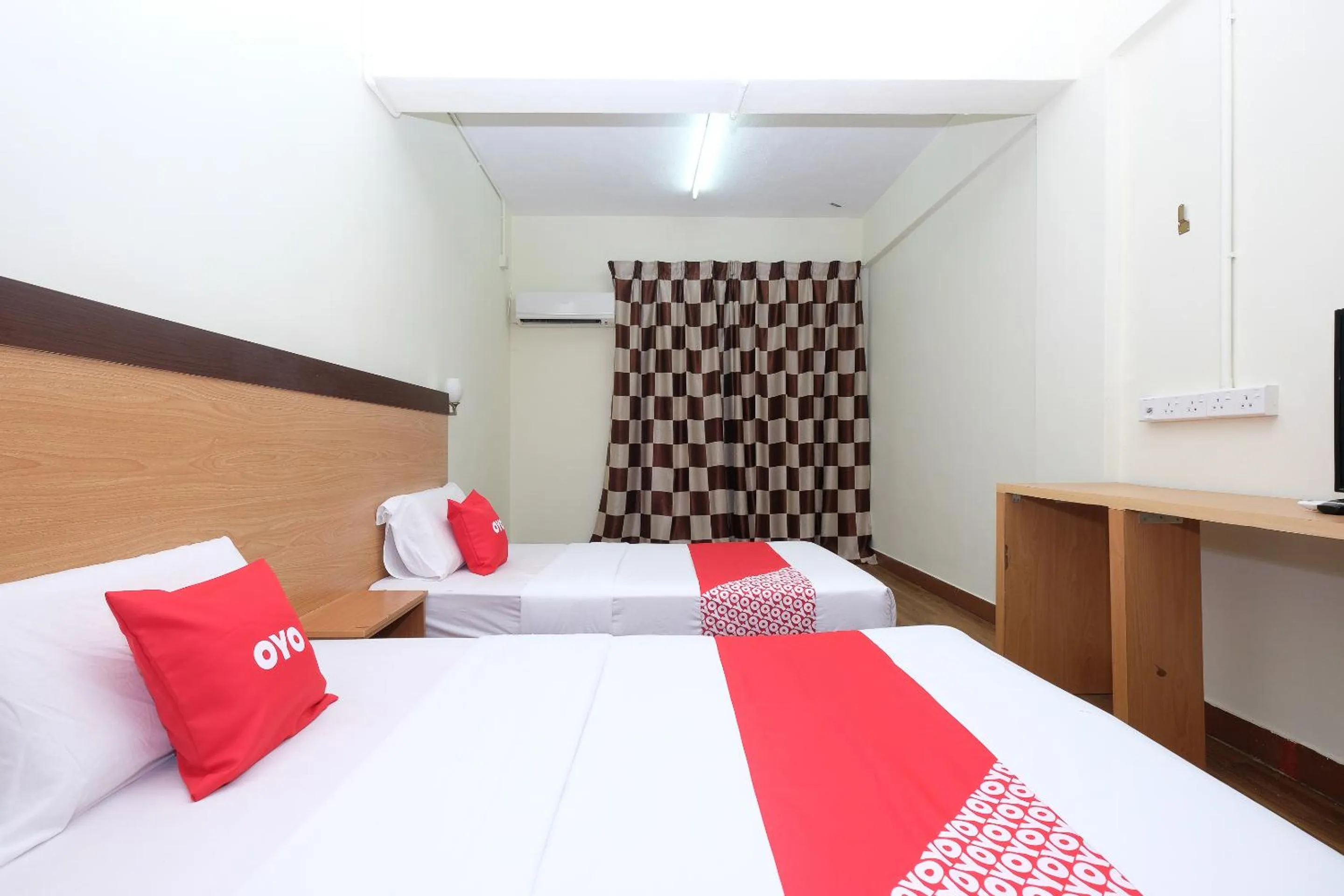 Bedroom, Bed in Hotel O 75