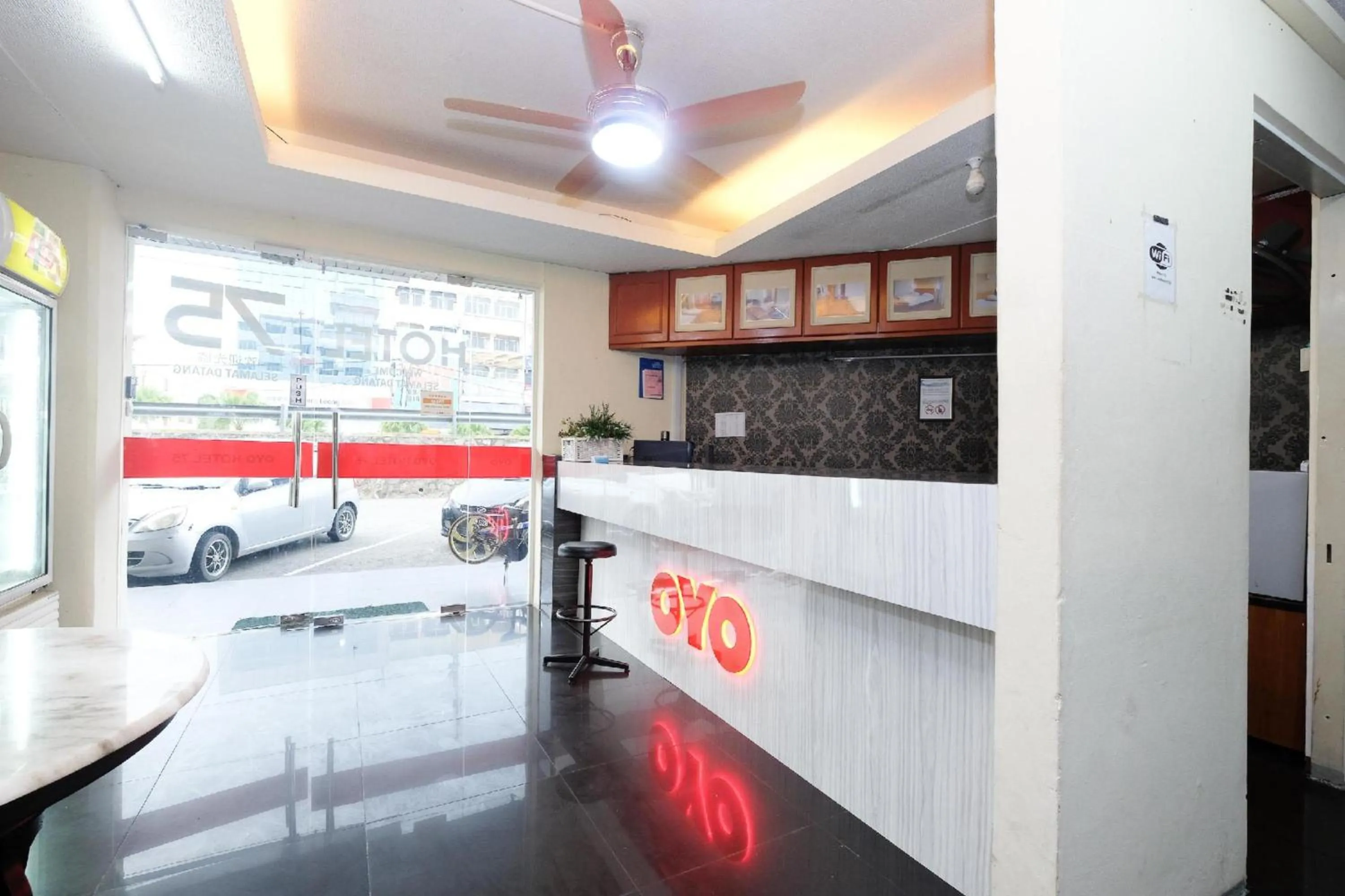 Lobby or reception in Hotel O 75