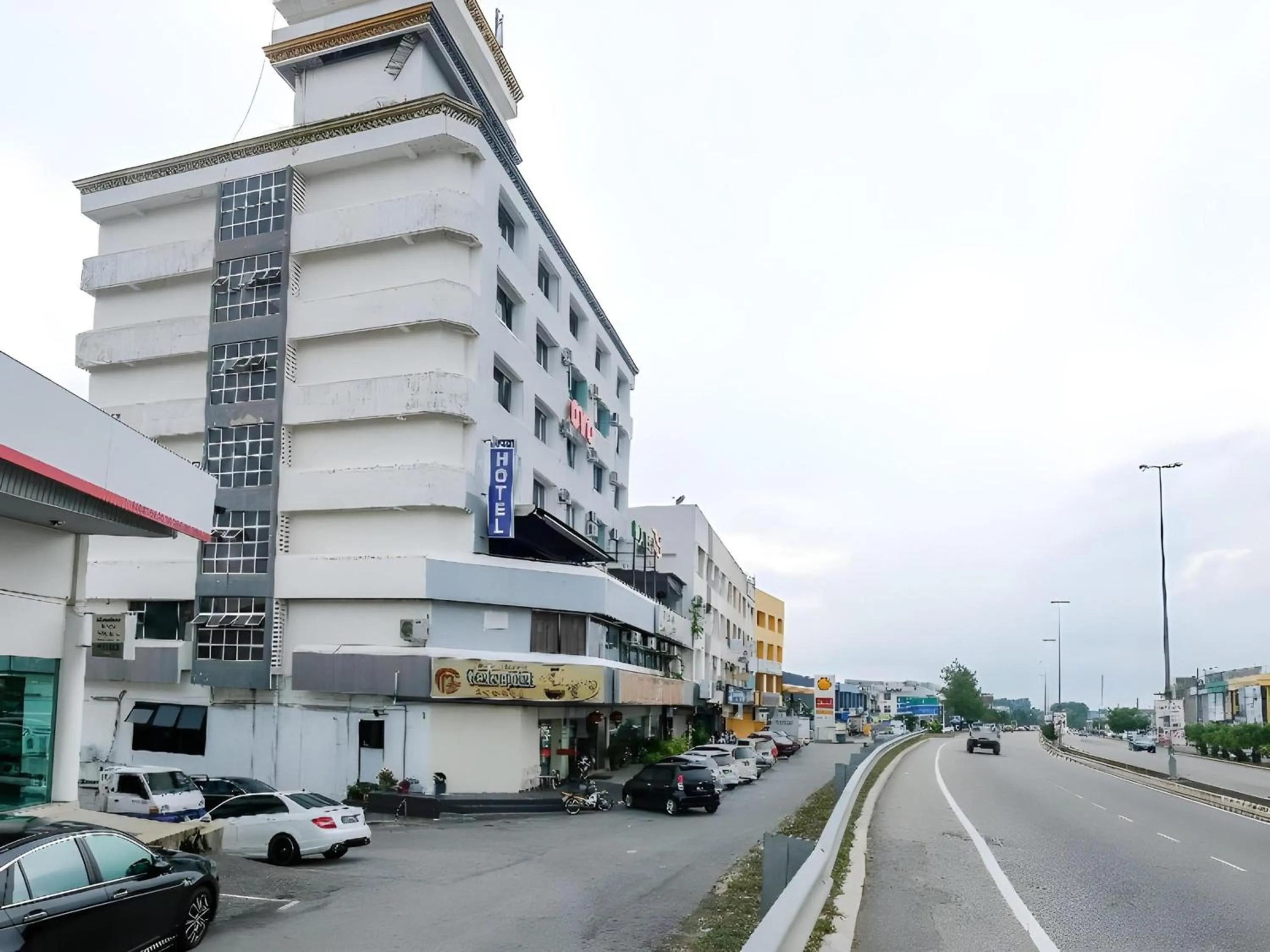 Property building in Hotel O 75