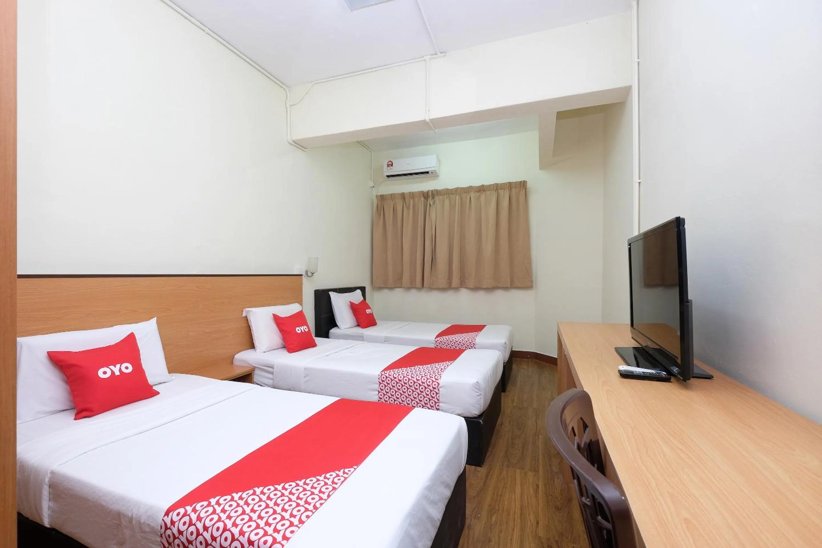 Bedroom, Bed in Hotel O 75