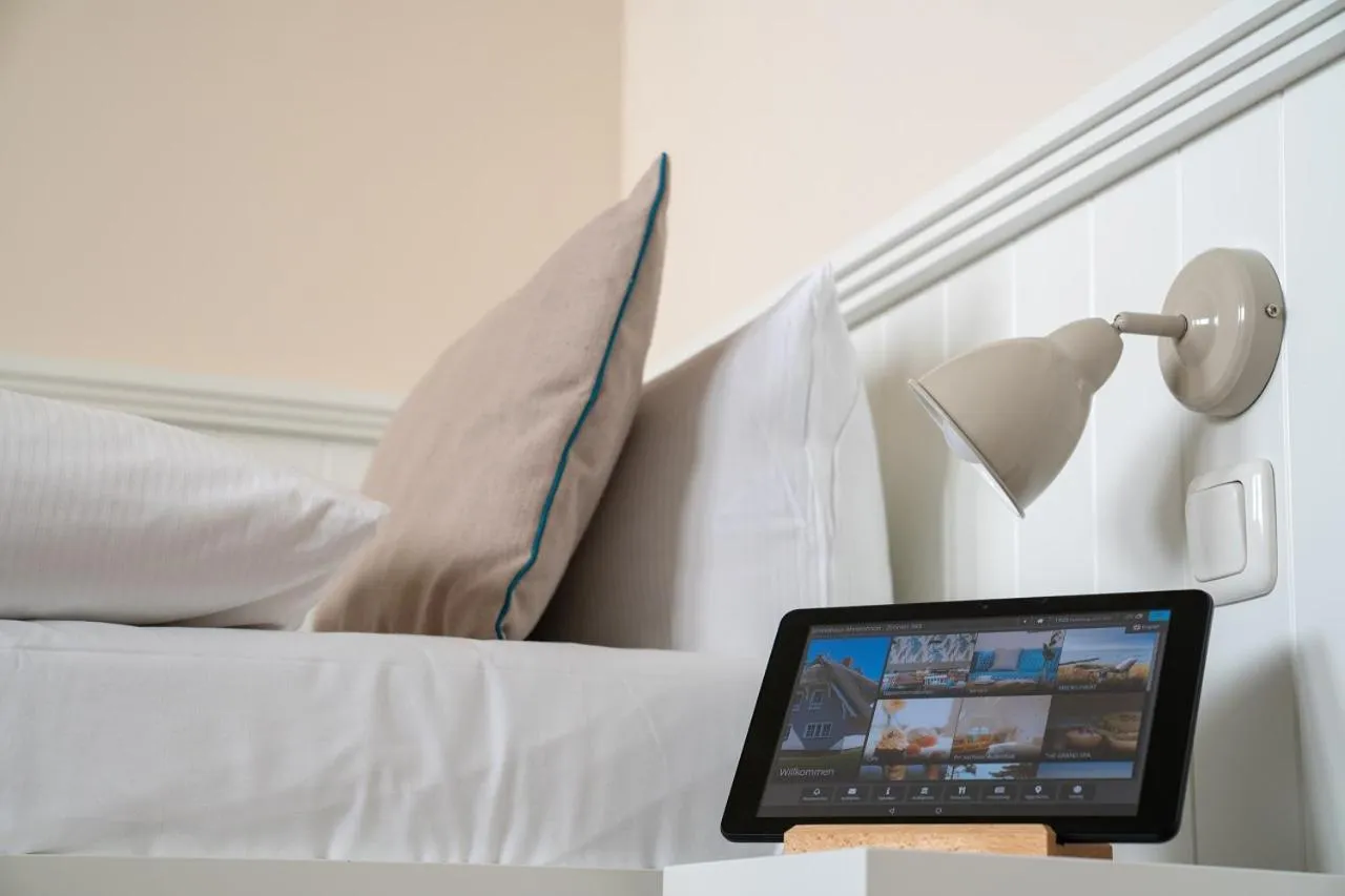 Bedroom, Bed in Strandhaus Ahrenshoop