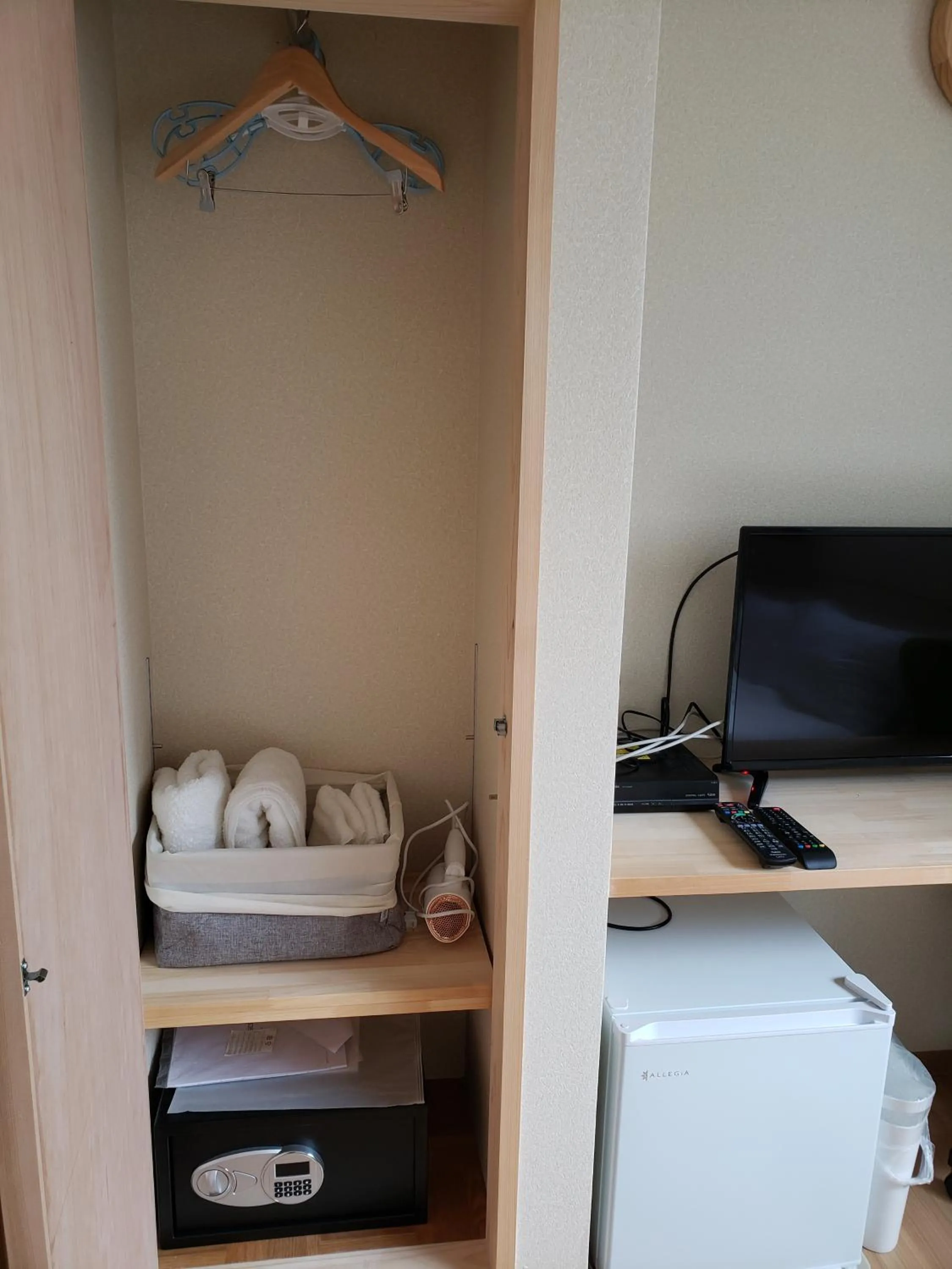 Photo of the whole room in GardenRoom bnb Yumyum