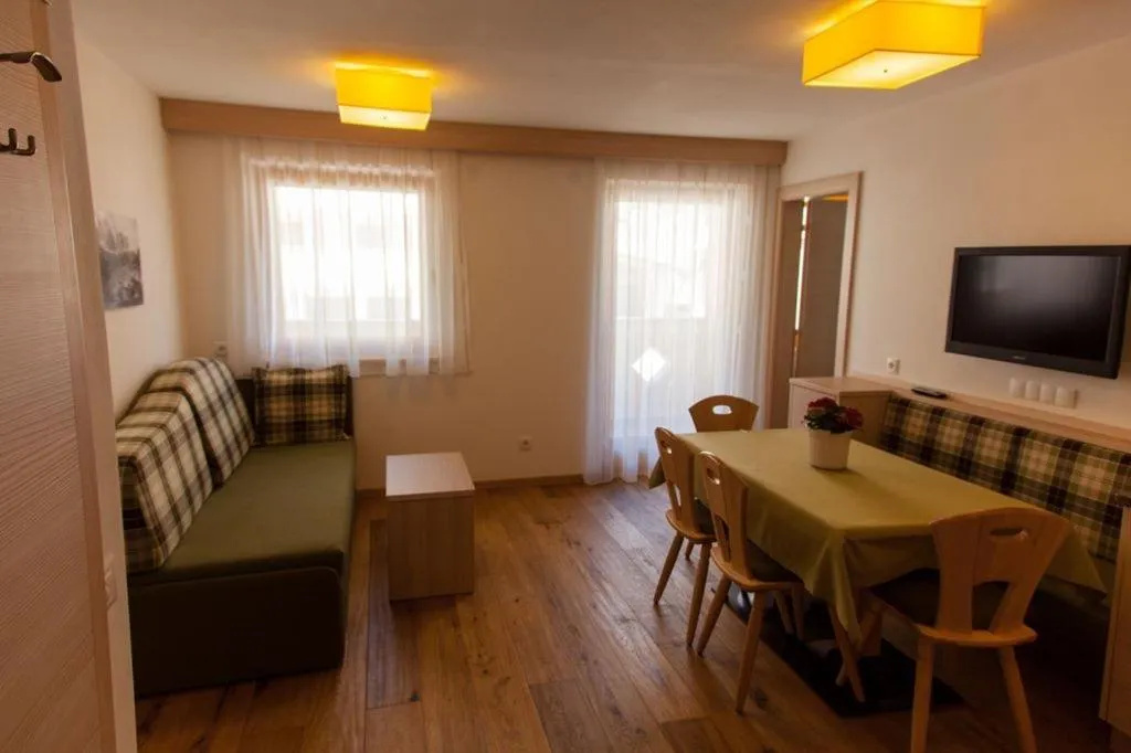 Day in Residence Armonia