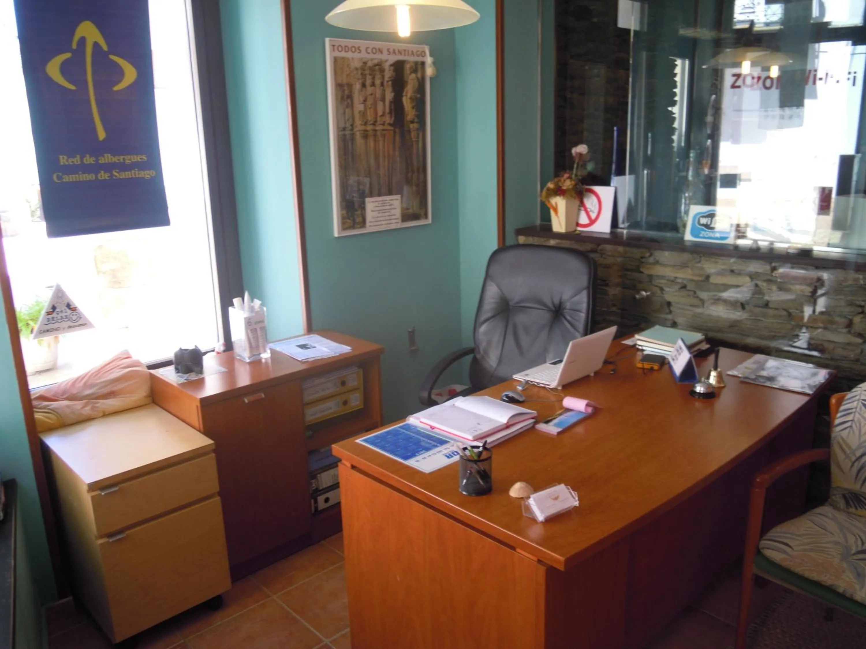 Lobby or reception in Albergue O Durmiñento