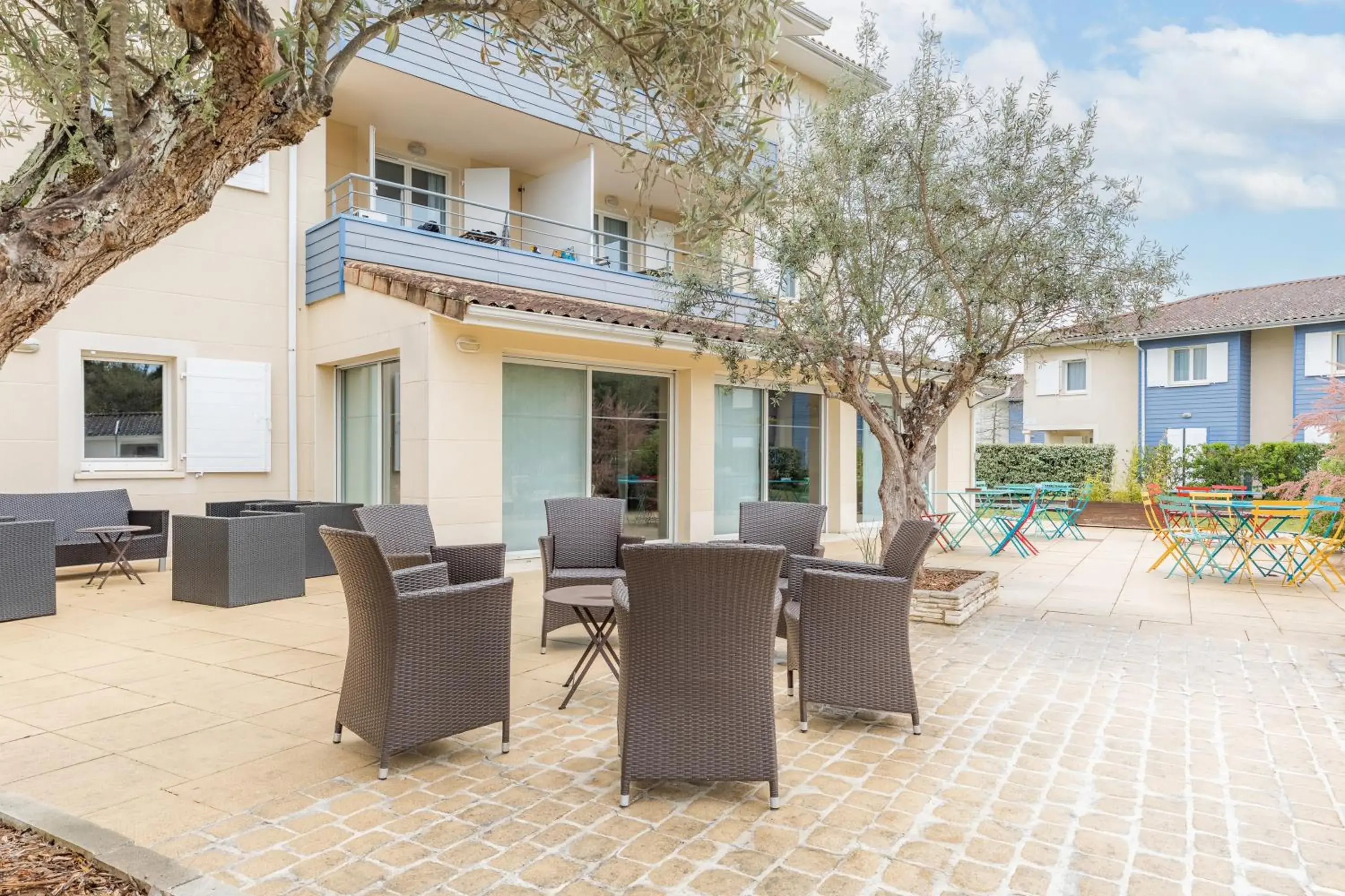 Patio in Appart'City Classic Bordeaux Aéroport St Jean D'Illac Patio in Appart'City Classic Bordeaux Aéroport St Jean D'Illac