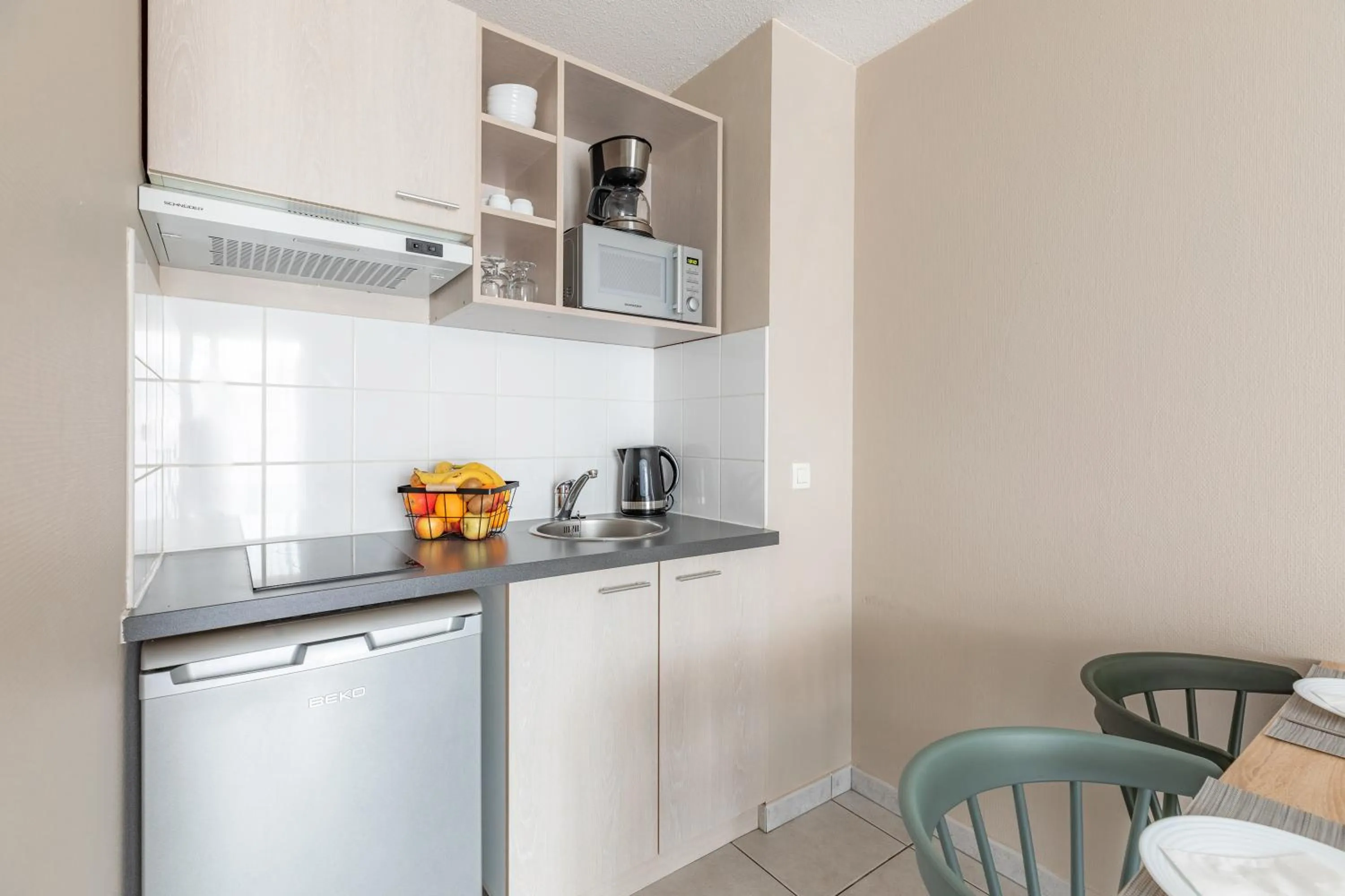 Coffee/tea facilities in Appart'City Classic Bordeaux Aéroport St Jean D'Illac