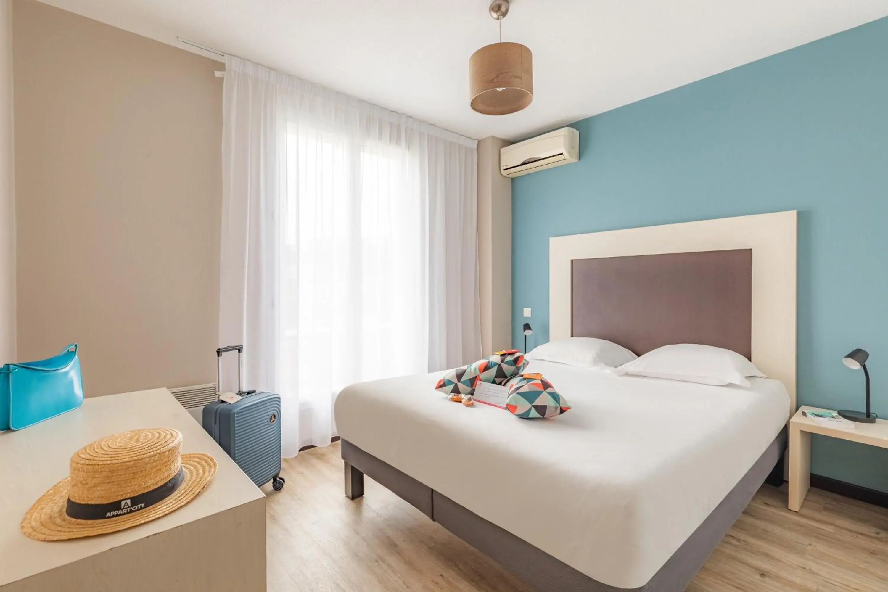 Bed in Appart'City Classic Bordeaux Aéroport St Jean D'Illac Bed in Appart'City Classic Bordeaux Aéroport St Jean D'Illac