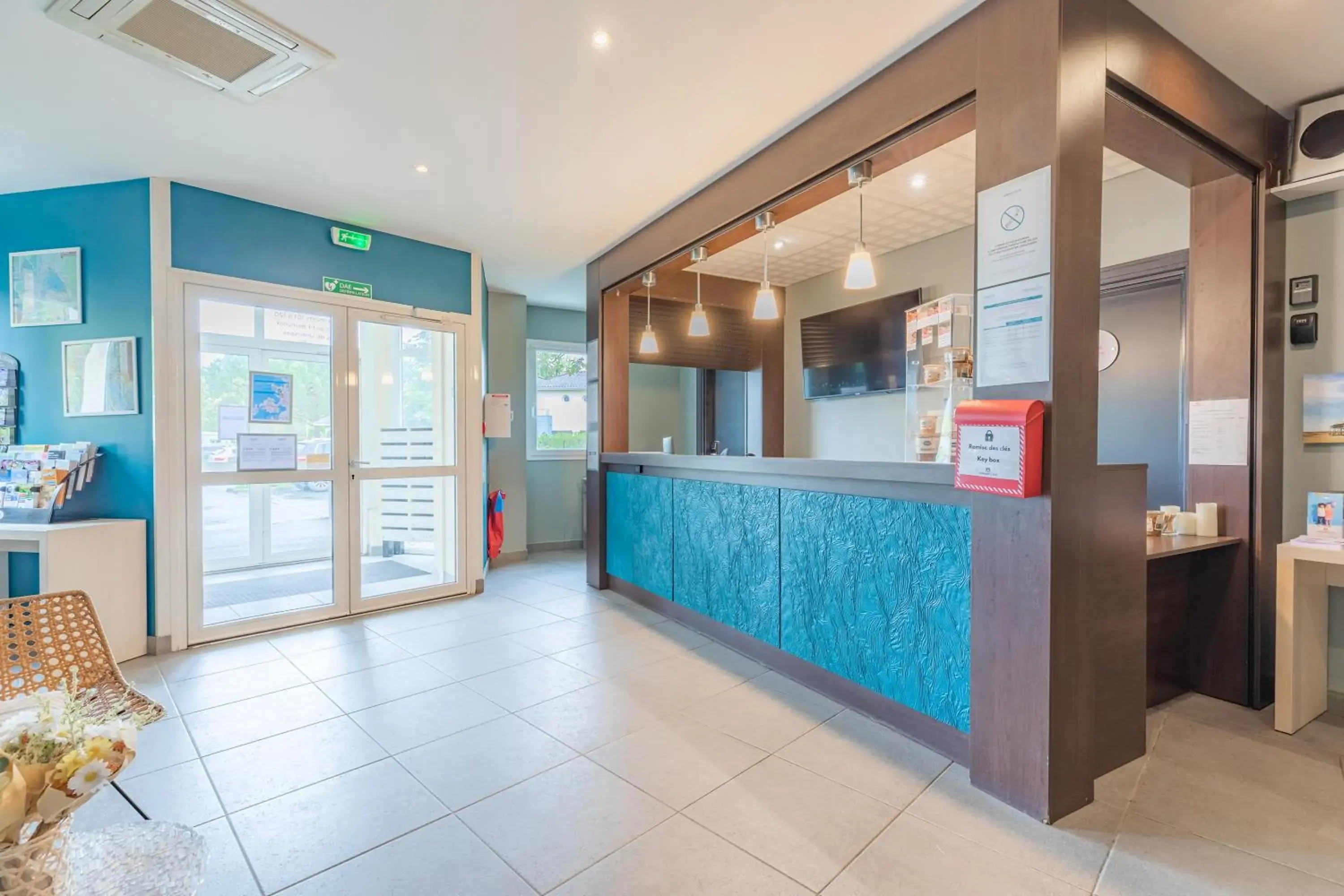 Lobby or reception in Appart'City Classic Bordeaux Aéroport St Jean D'Illac Lobby or reception in Appart'City Classic Bordeaux Aéroport St Jean D'Illac