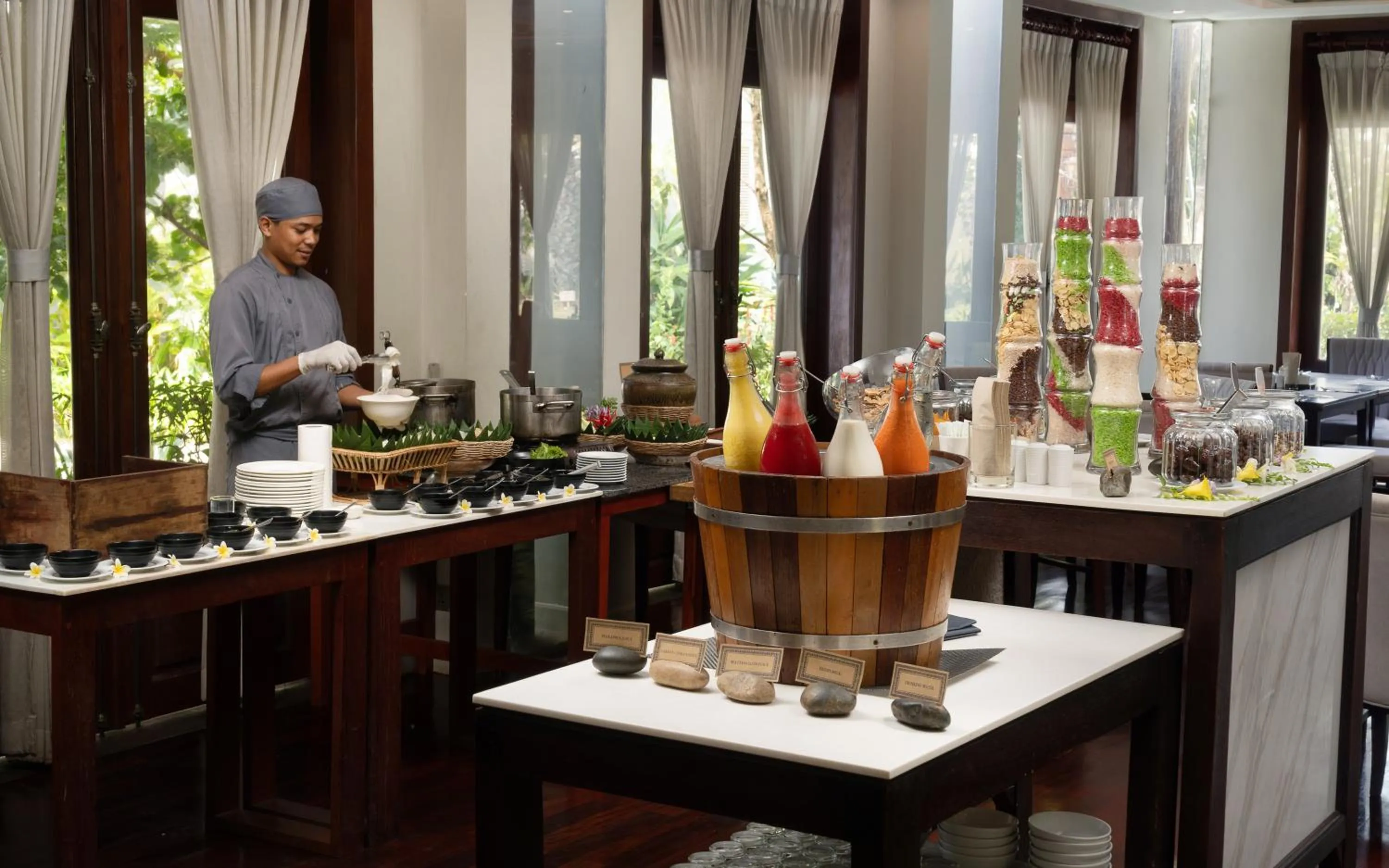 Buffet breakfast in The Royal Family Suites by Memoire Palace Resort & Spa