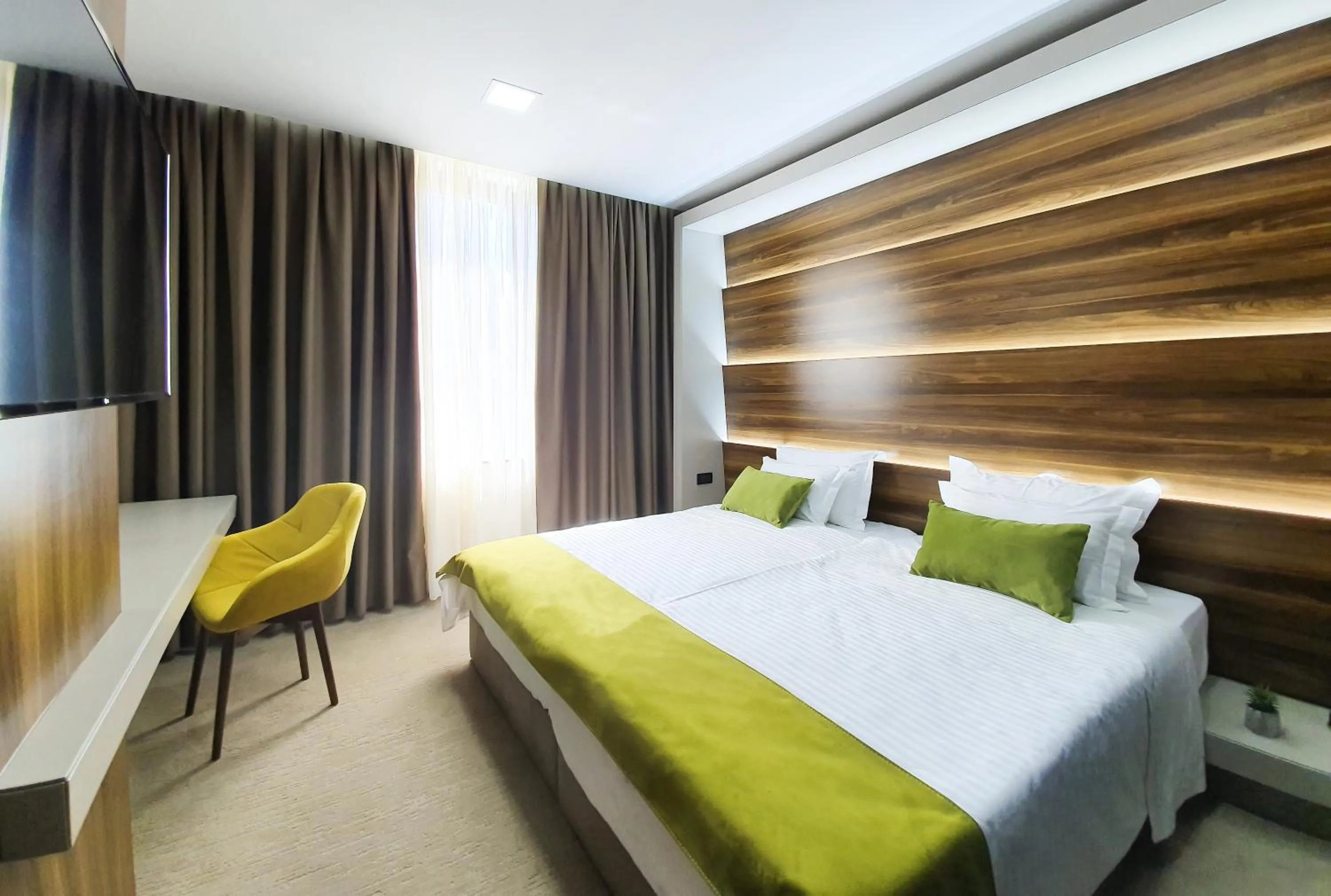 Bed in NB Hotel&Spa