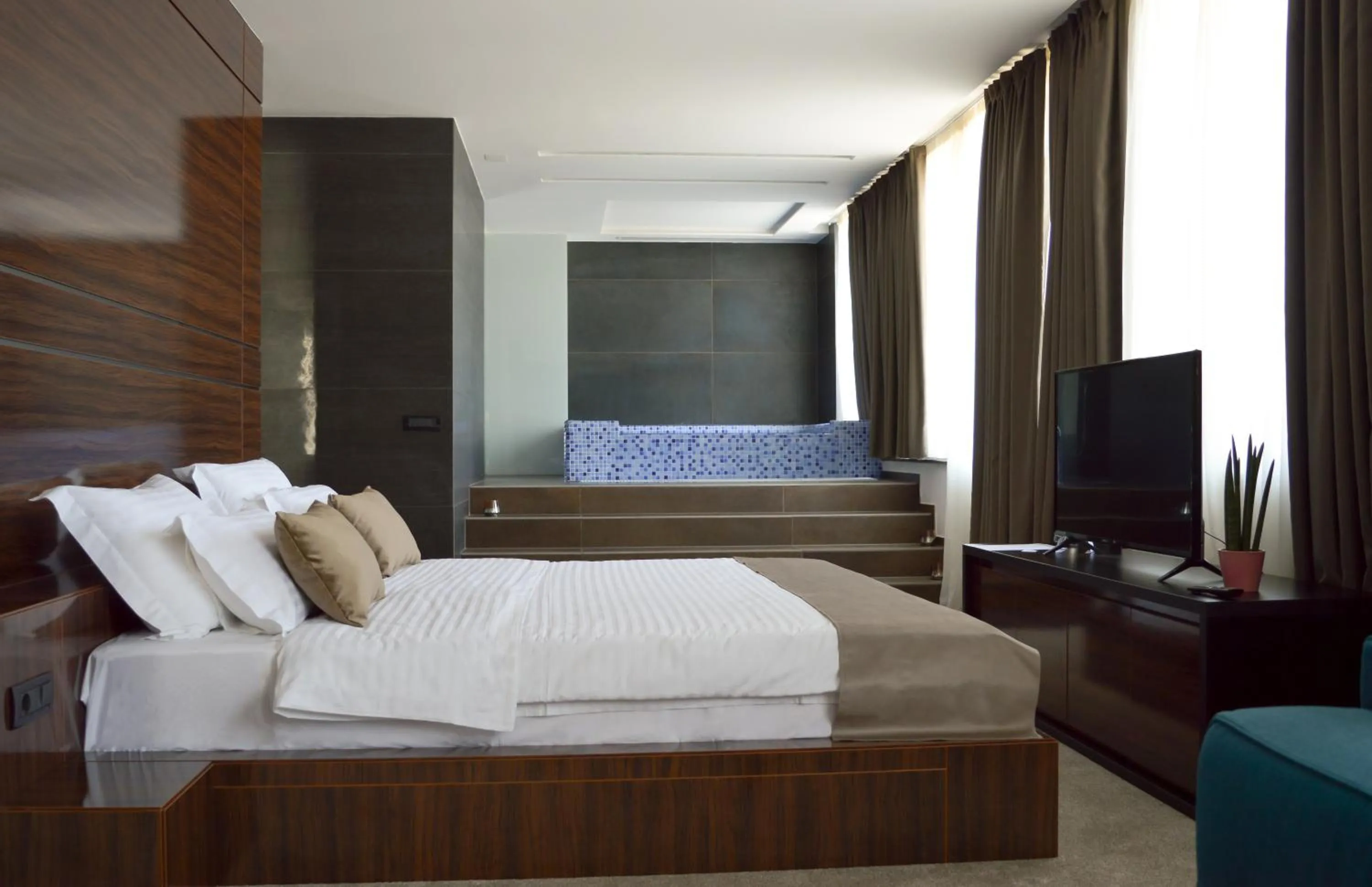 Bed in NB Hotel&Spa