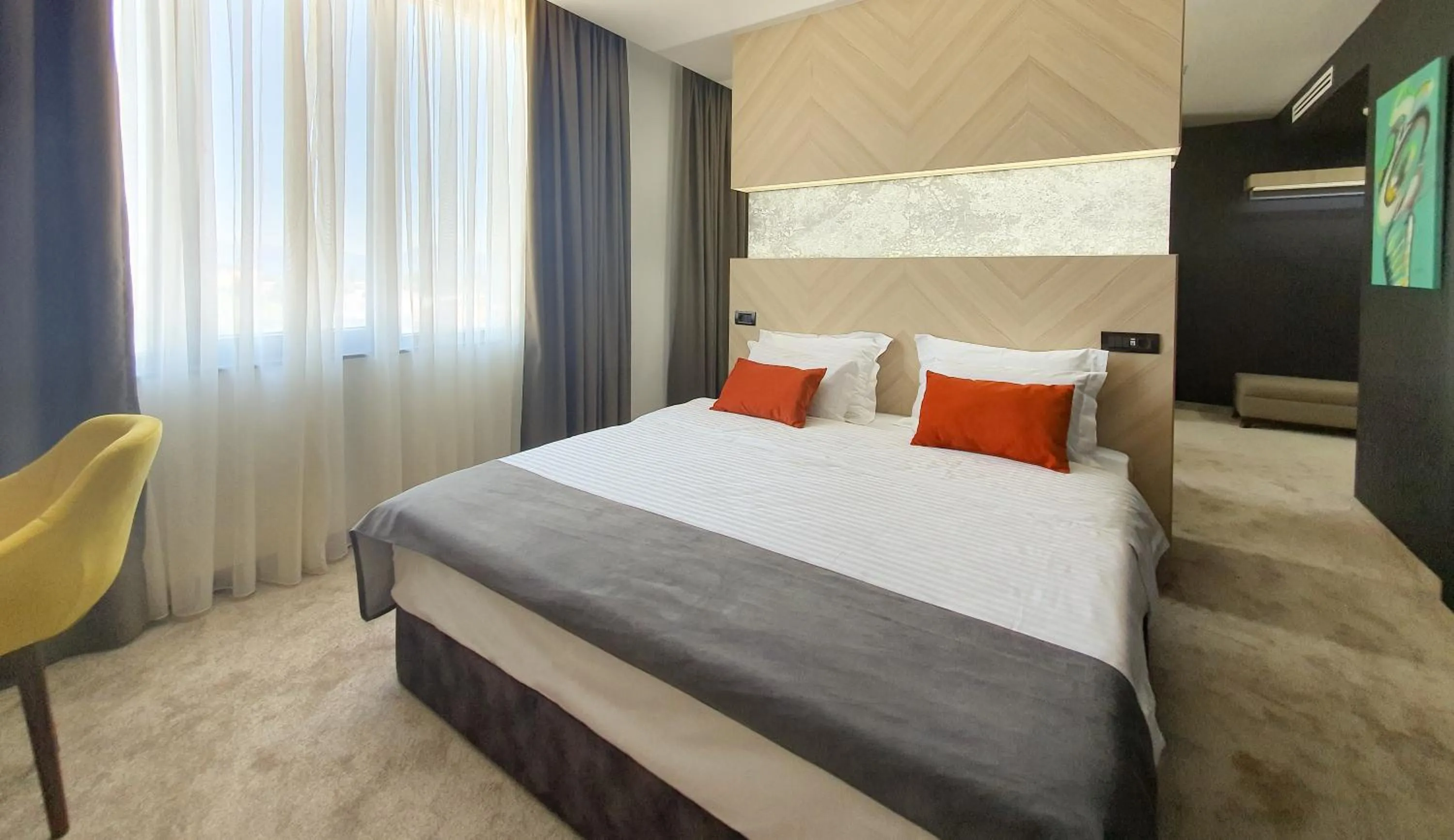 Bed in NB Hotel&Spa