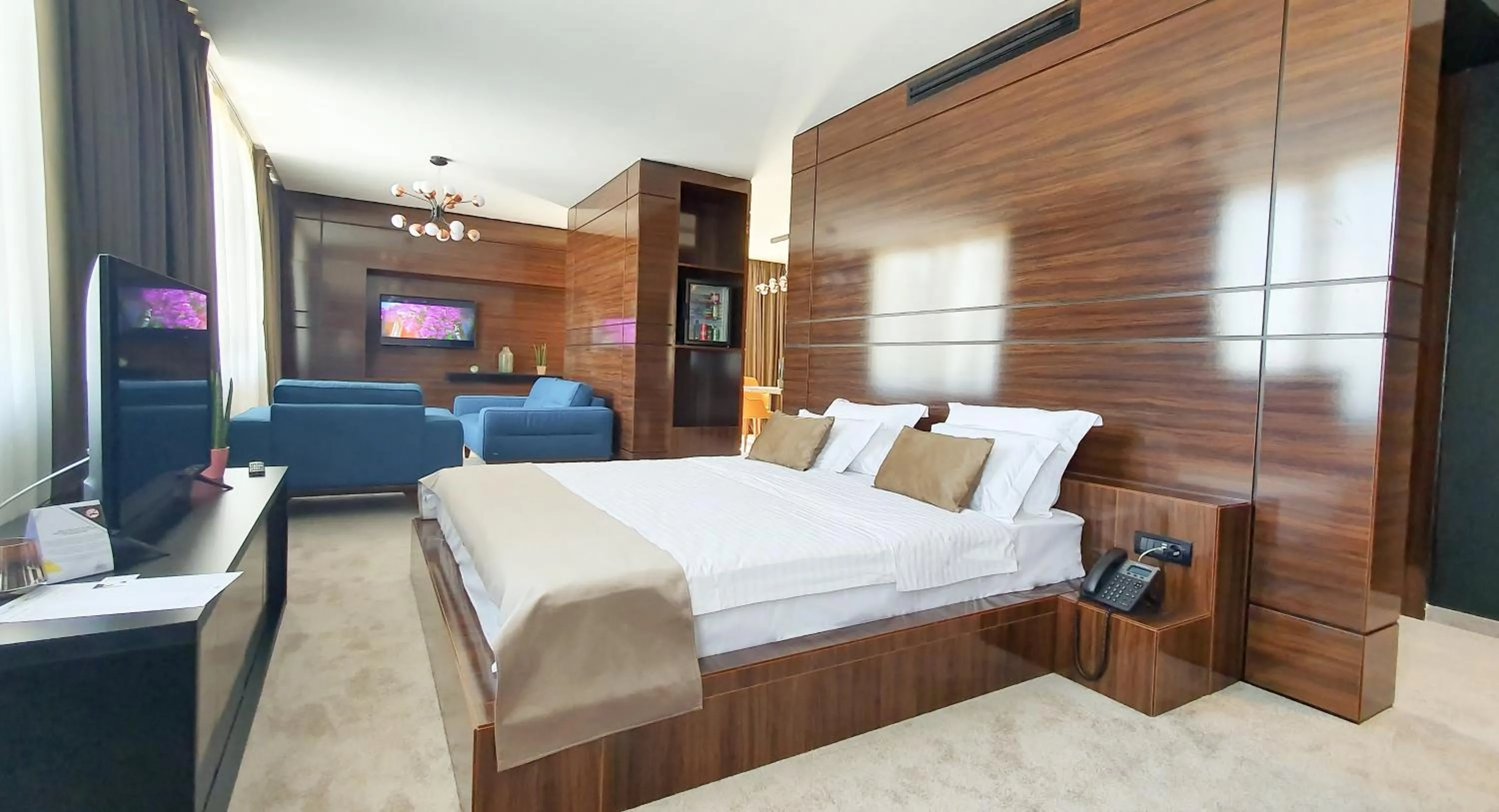 Bed in NB Hotel&Spa