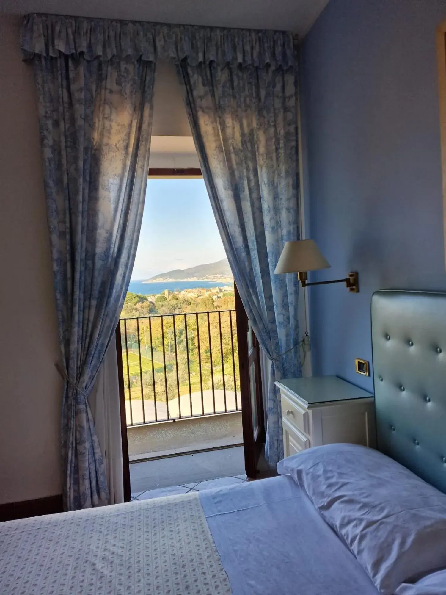 Bed in Hotel Hermitage Bed in Hotel Hermitage