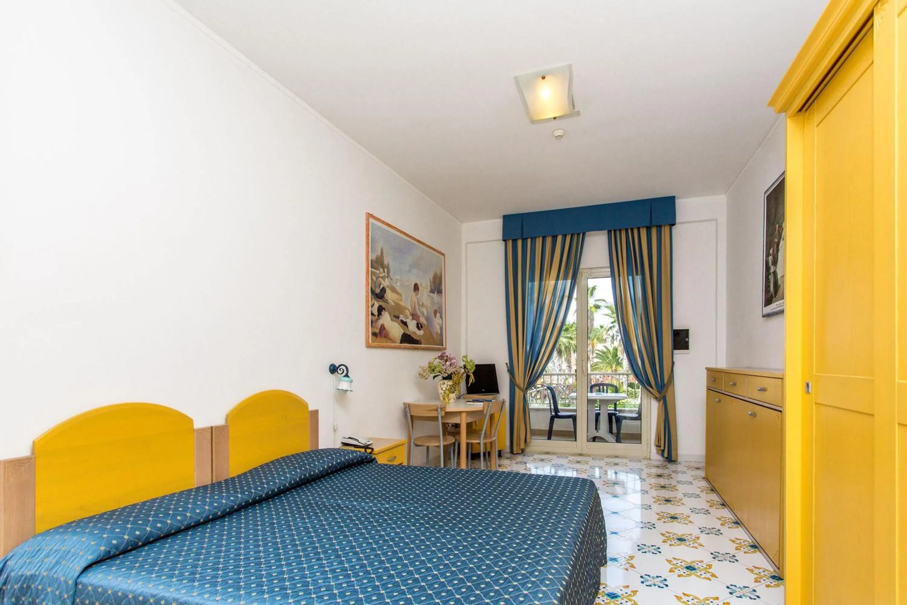 Bedroom, Bed in Club Residence La Castellana Mare