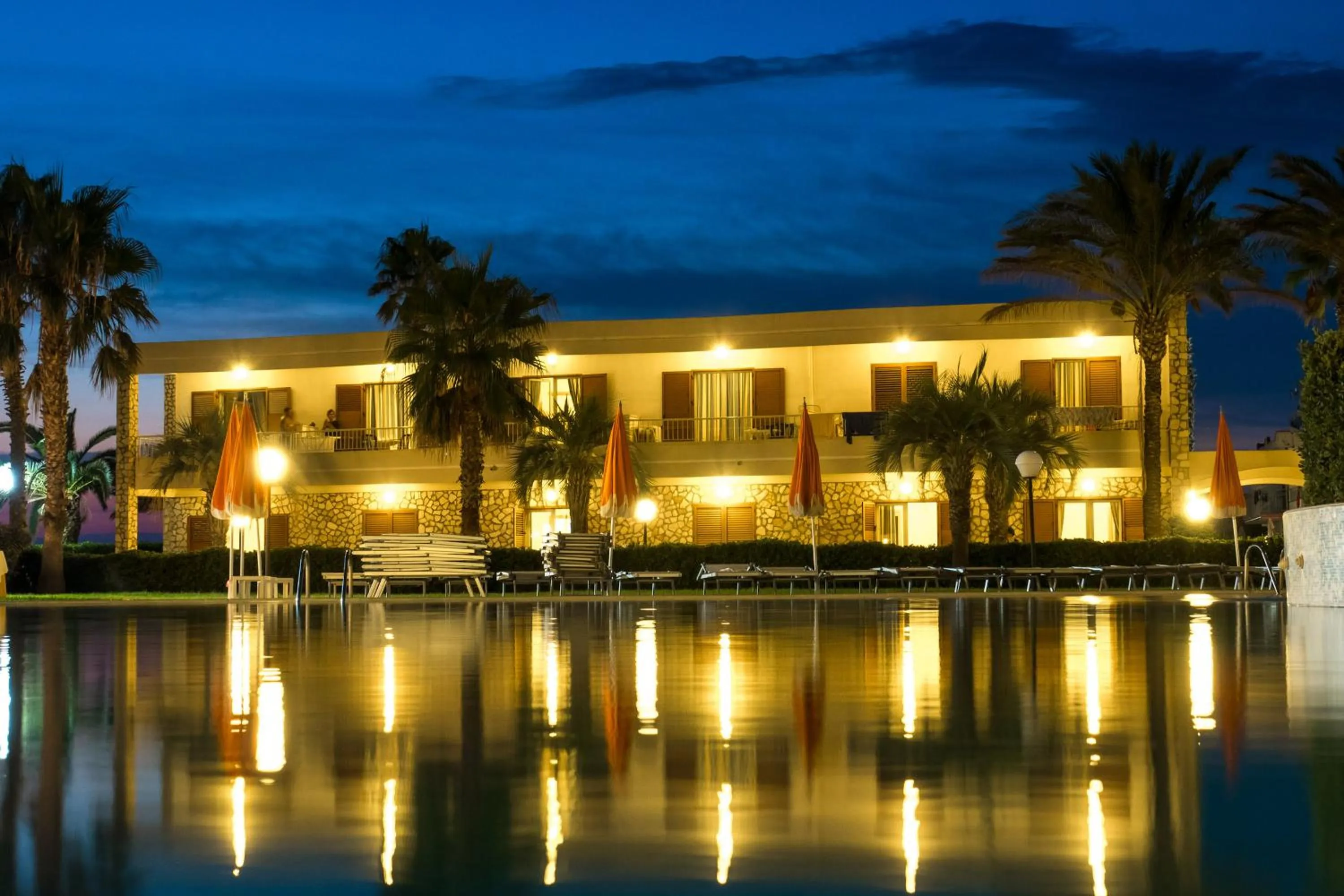 Swimming pool in Club Residence La Castellana Mare